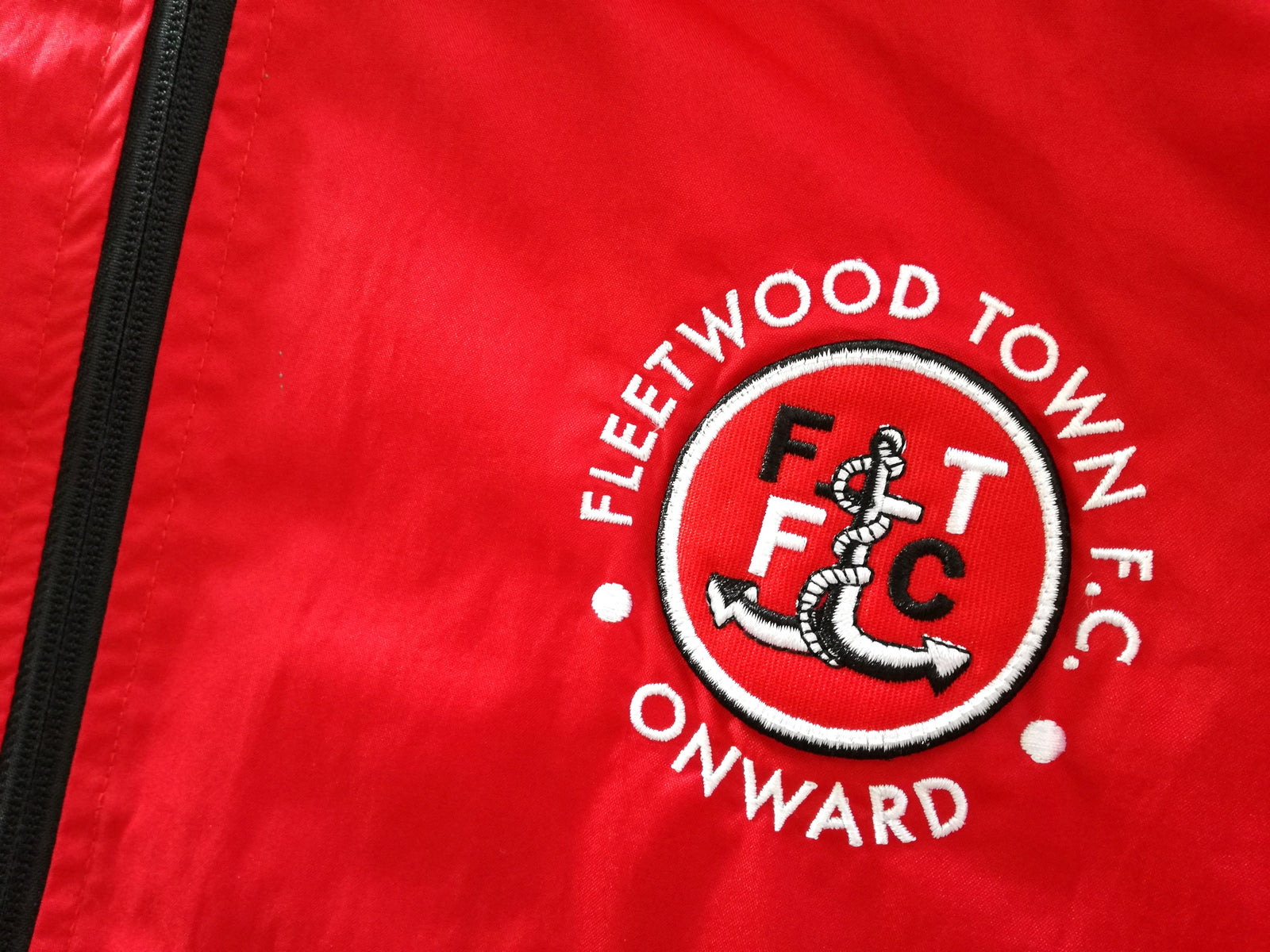 2018/19 Fleetwood Town Rain Jacket (L)