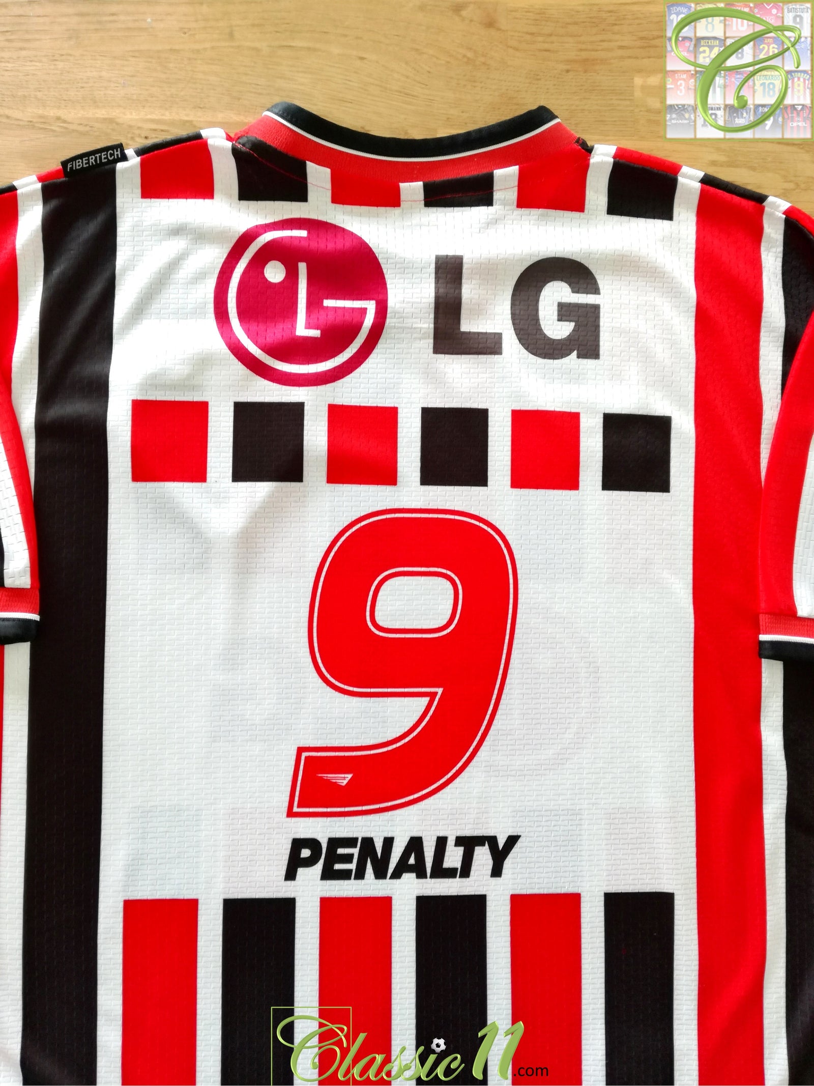 2001 Sao Paulo Away Football Shirt #9