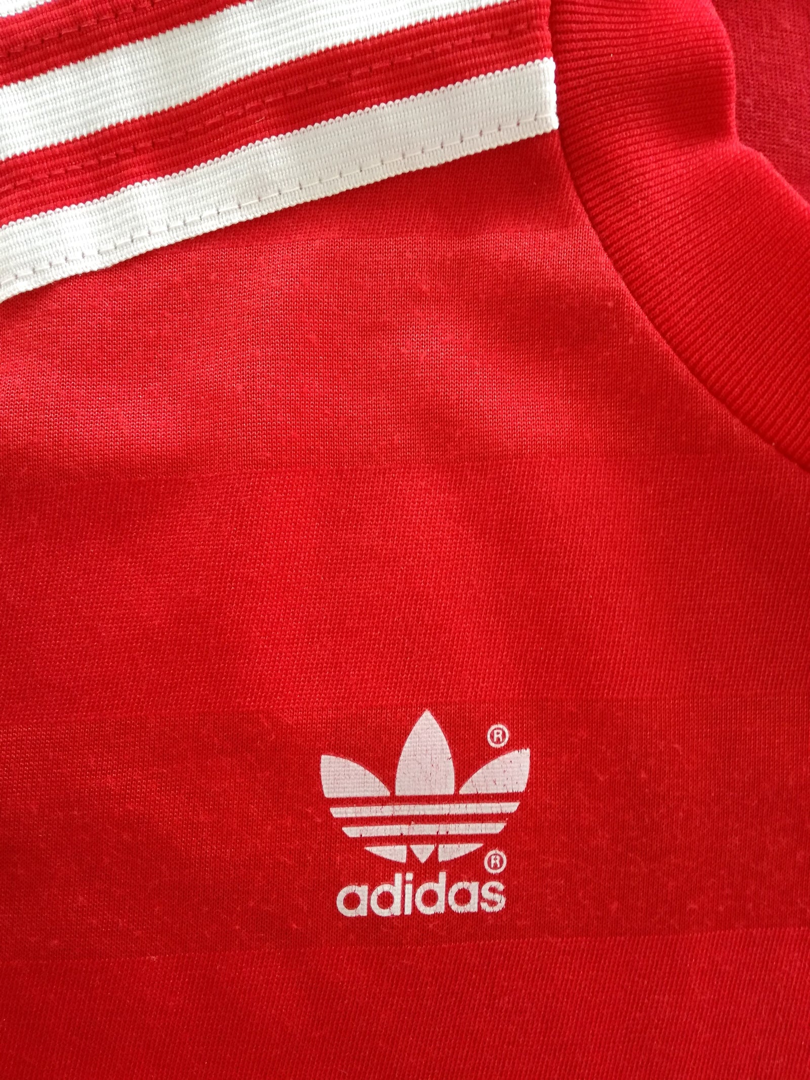 1984/85 Bayern Munich Home Football Shirt. (S)