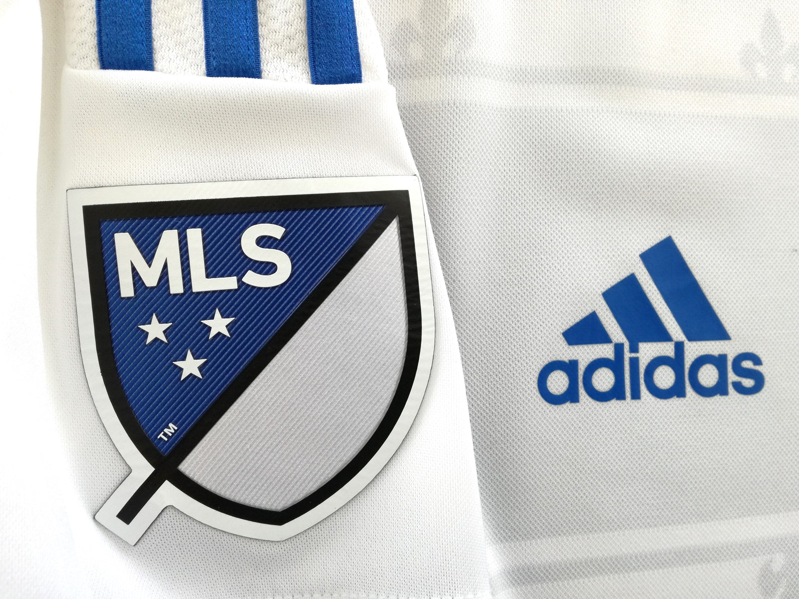 2015 Montreal Impact Away MLS Adizero Football Shirt. (XXL)