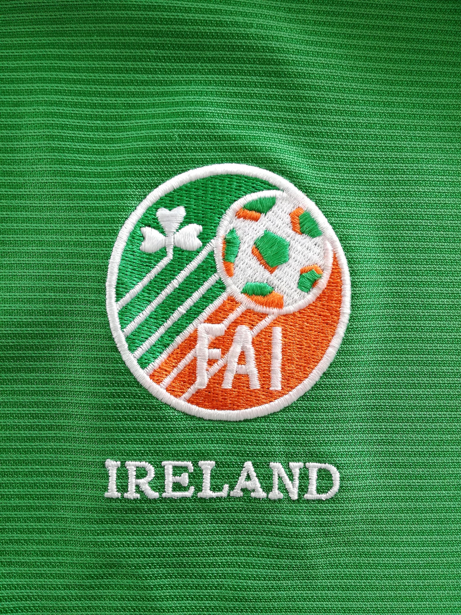 2001/02 Republic of Ireland Home Football Shirt (L)