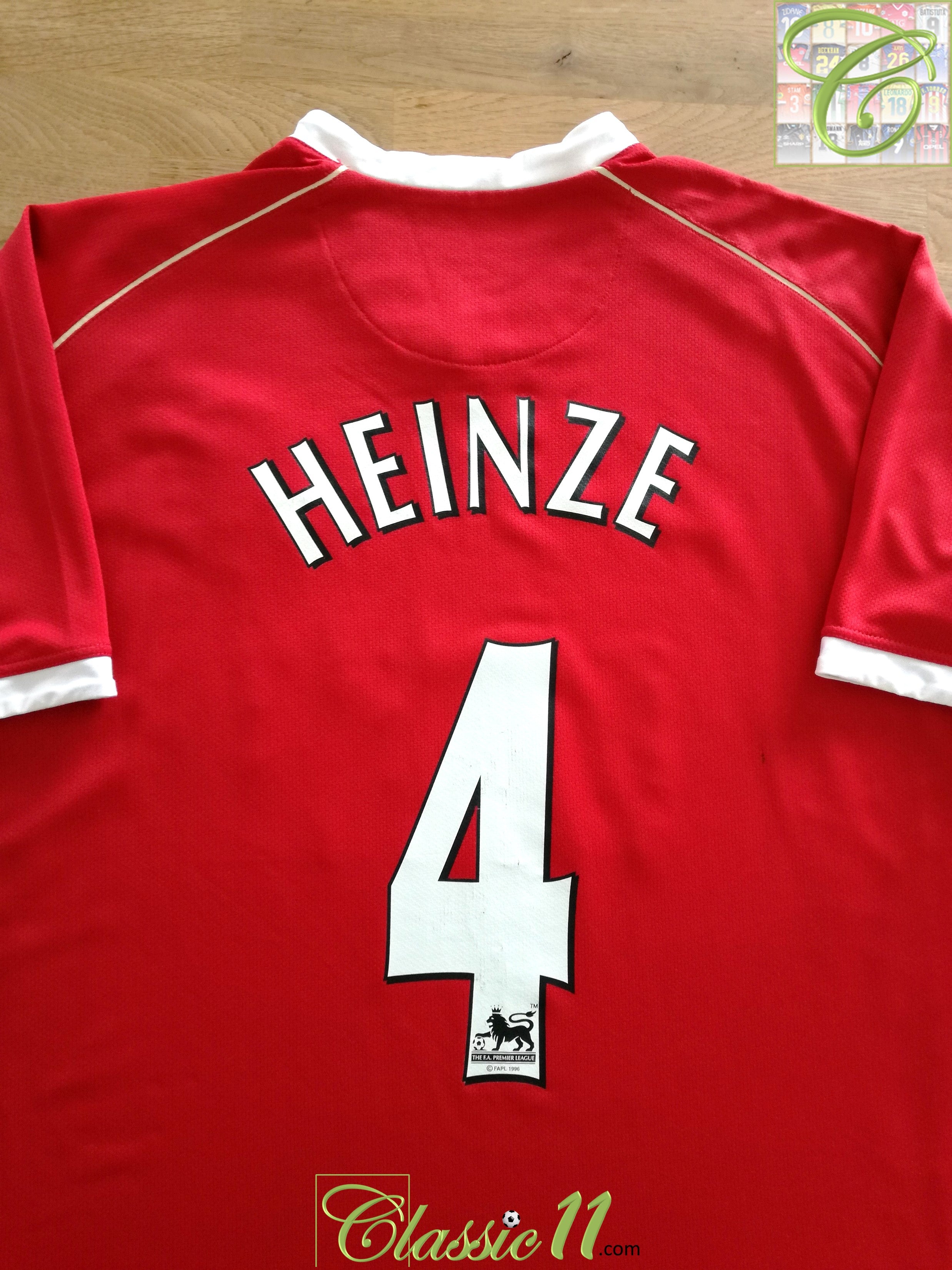 2006/07 Man Utd Home Premier League Football Shirt Heinze #4