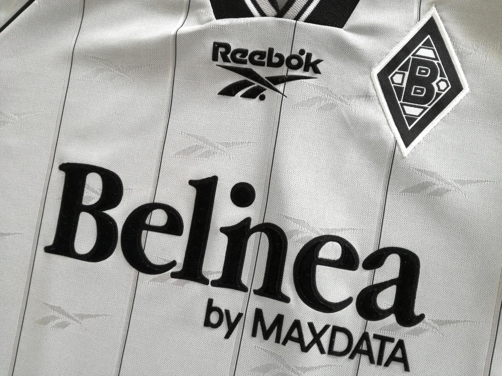 1997/98 Borussia M'gladbach Home Football Shirt (L)