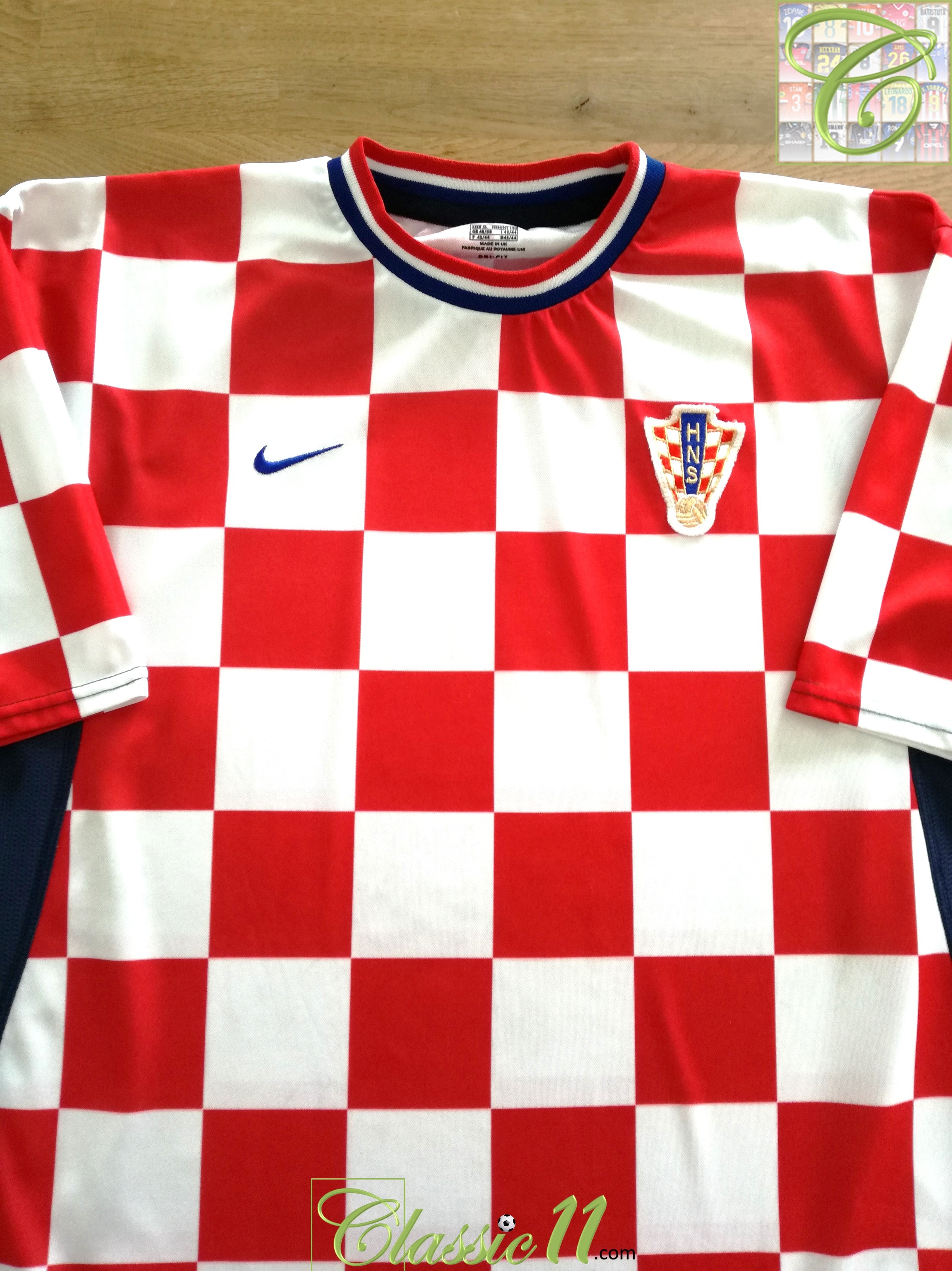 2001/02 Croatia Home Football Shirt