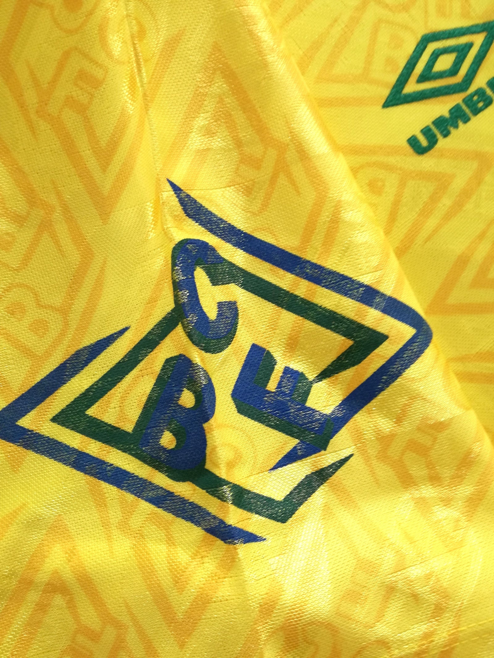 1991/92 Brazil Home Football Shirt #8 (M)