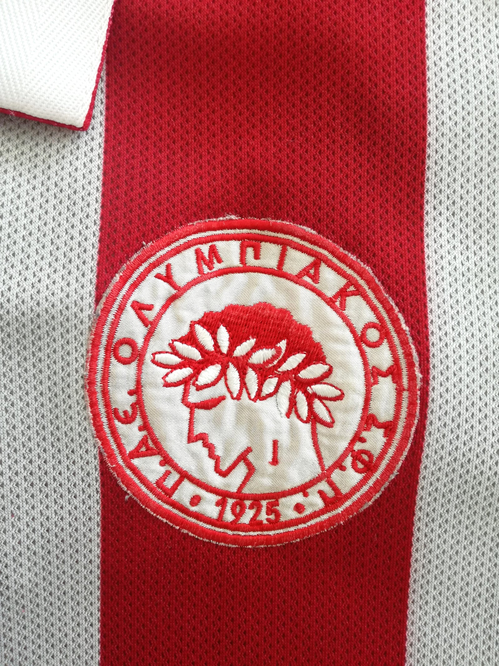 1997/98 Olympiacos Home Football Shirt (L)