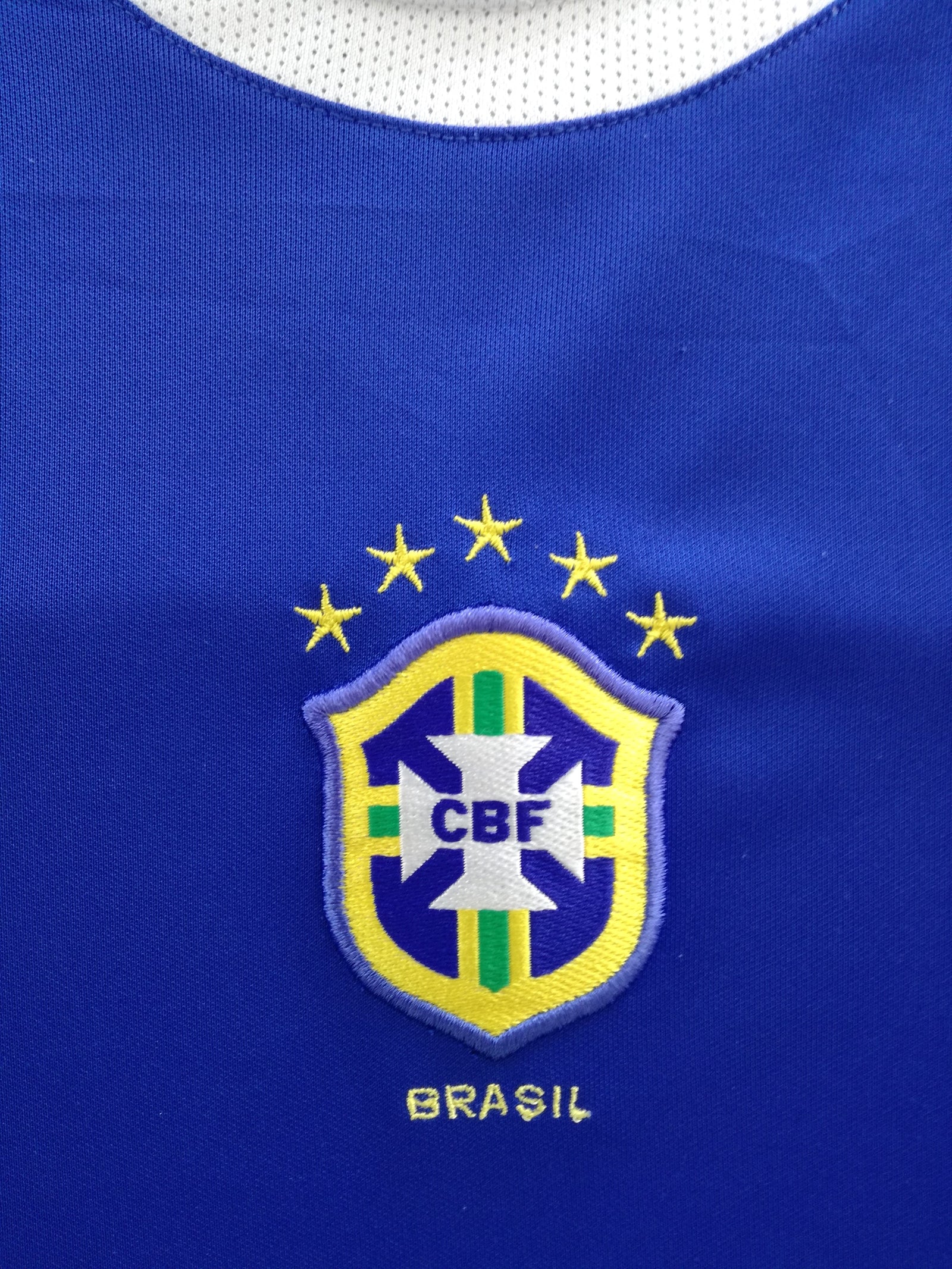 2004/05 Brazil Away Football Shirt (L)