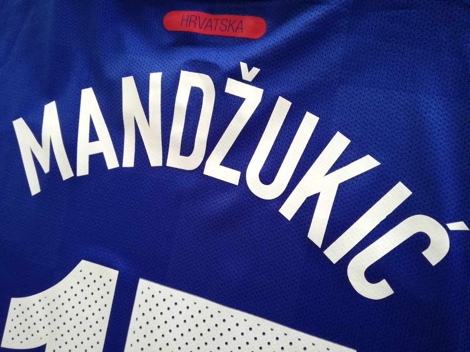 2010/11 Croatia Away Player Issue Football Shirt Mandžukić #17 (L) *BNWT*