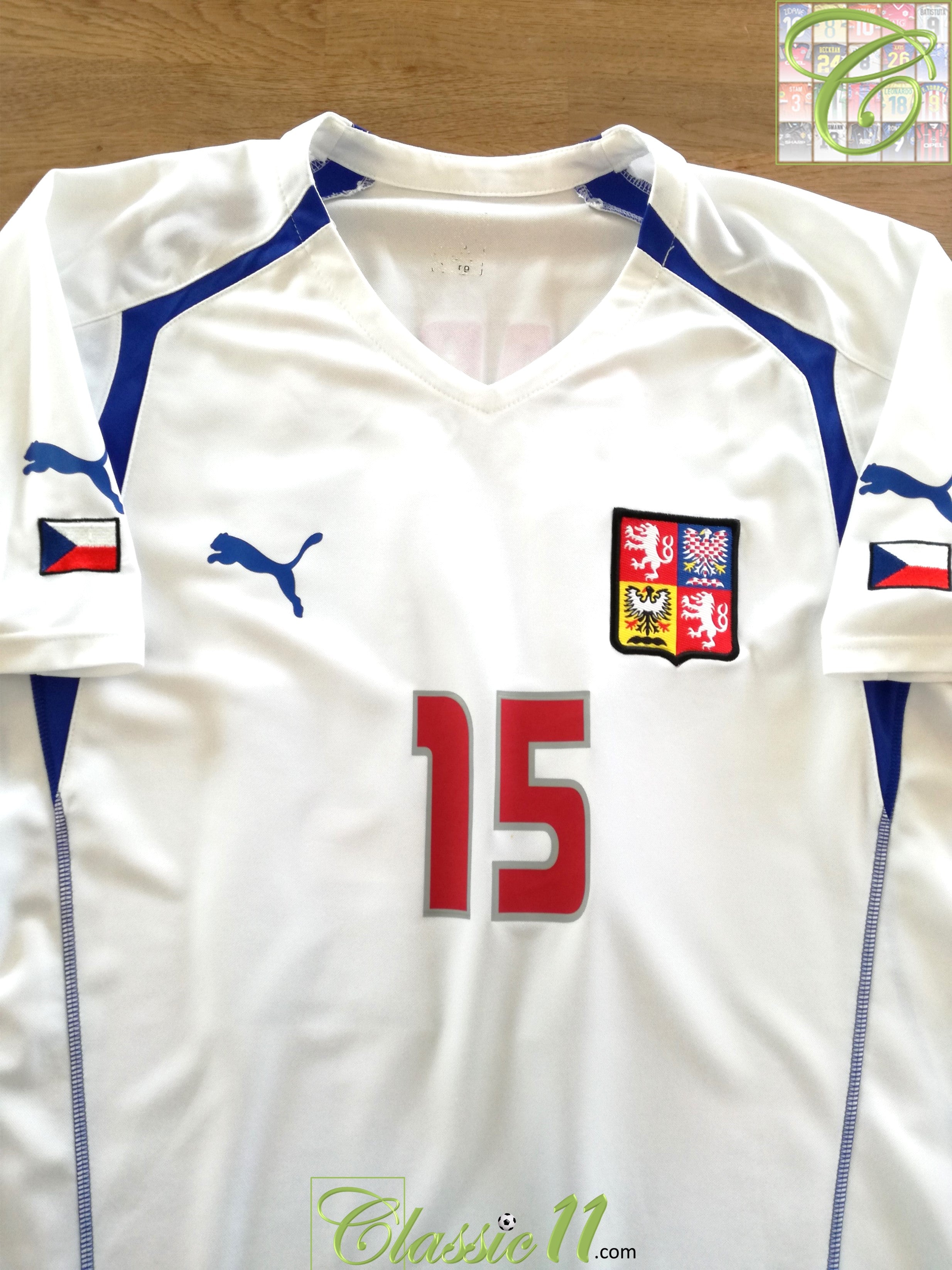 2004/05 Czech Republic Away Player Issue Football Shirt Baroš #15