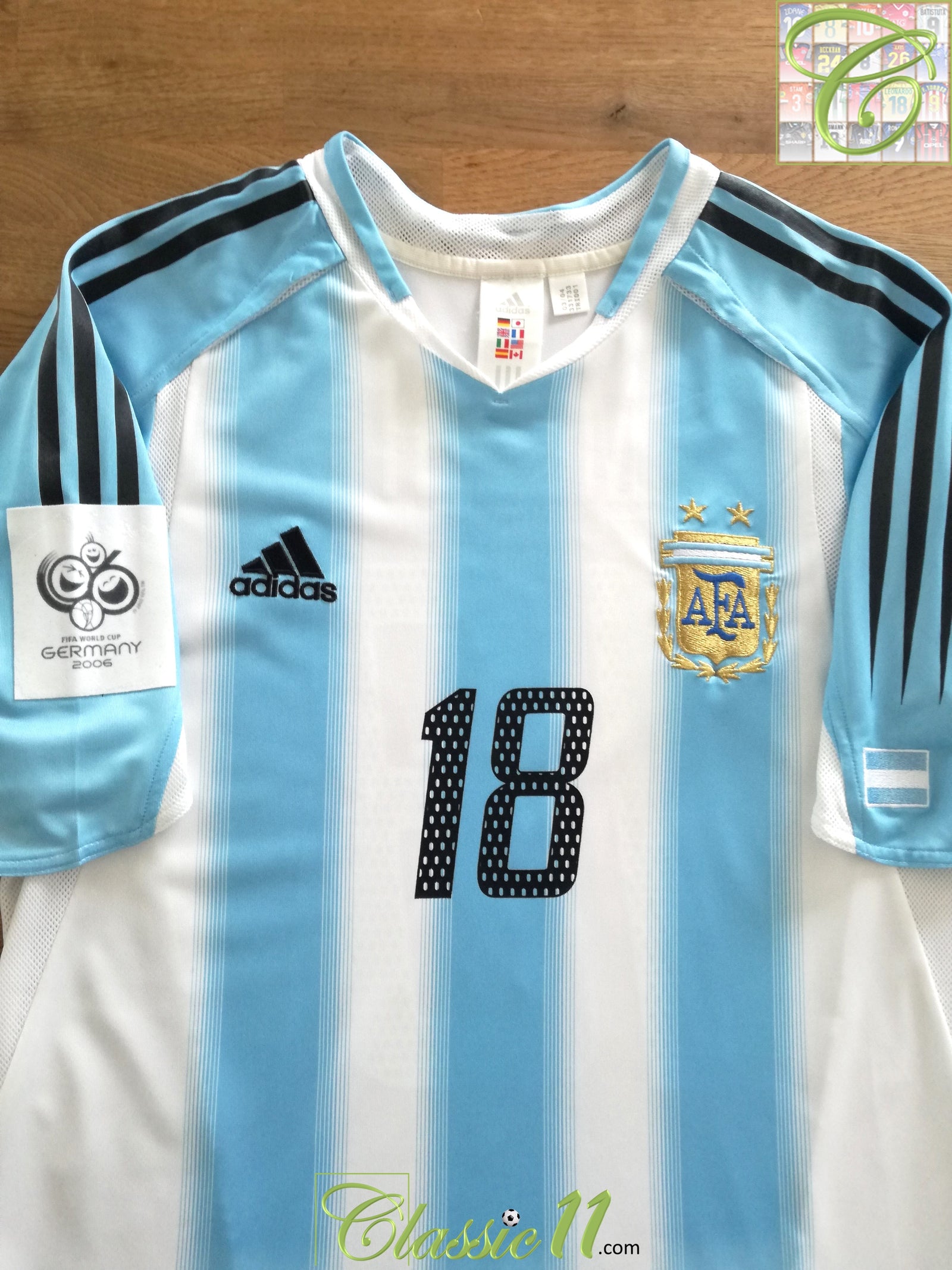 2004/05 Argentina Home 'World Cup Qualifier' Football Shirt Messi #18