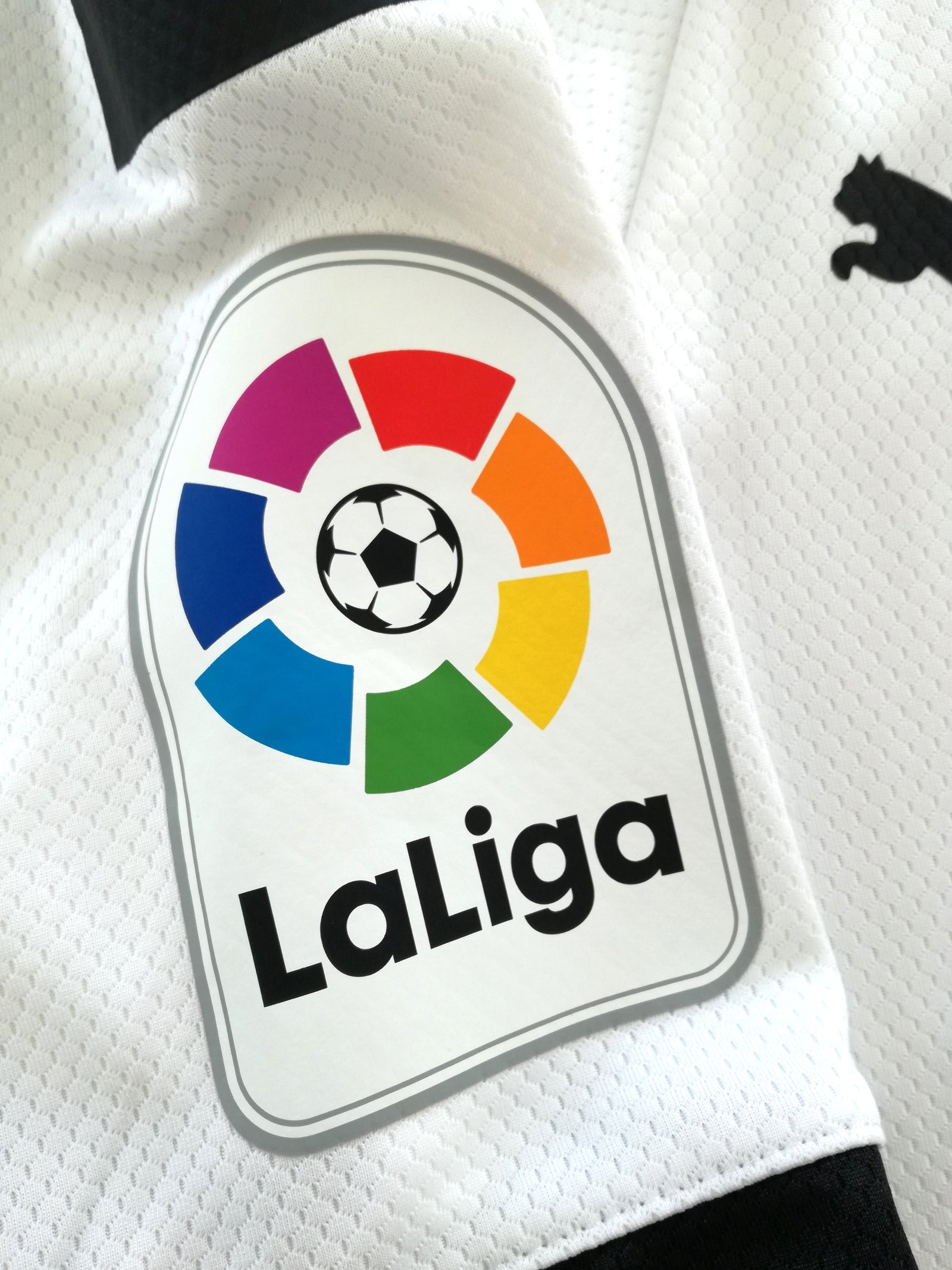 2019/20 Valencia Home La Liga Football Shirt (XXL)