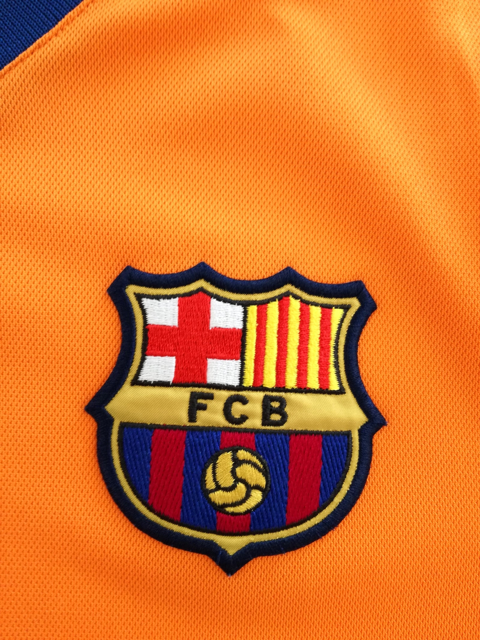 2006/07 Barcelona Away Basic Football Shirt (S)