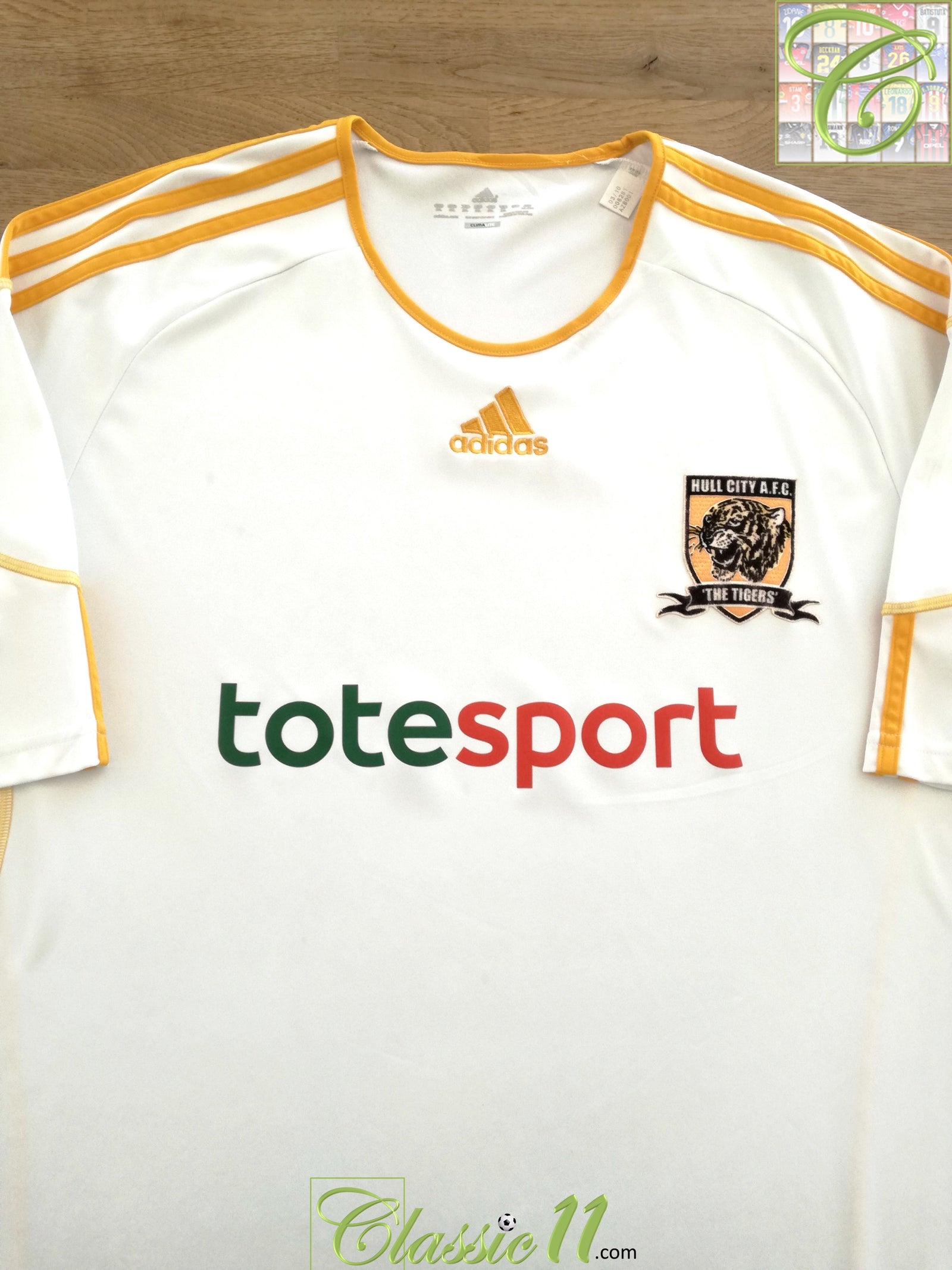 2010/11 Hull City Away Football Shirt