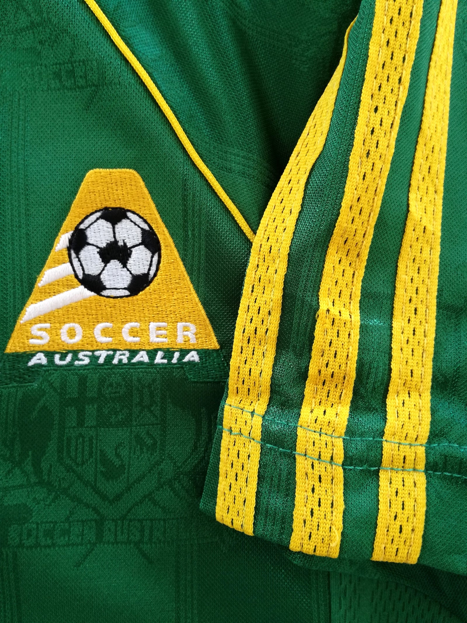 1998/99 Australia Home Football Shirt (K)