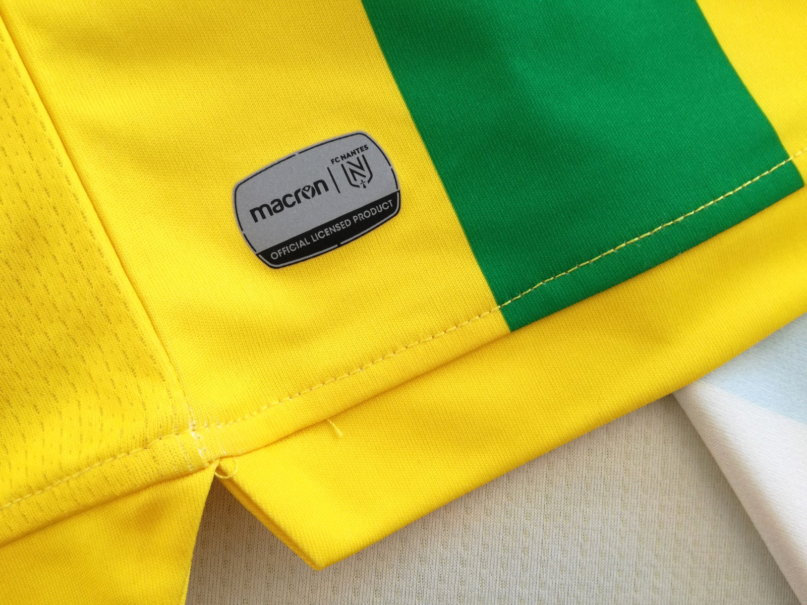 2020/21 Nantes Home Football Shirt (M)