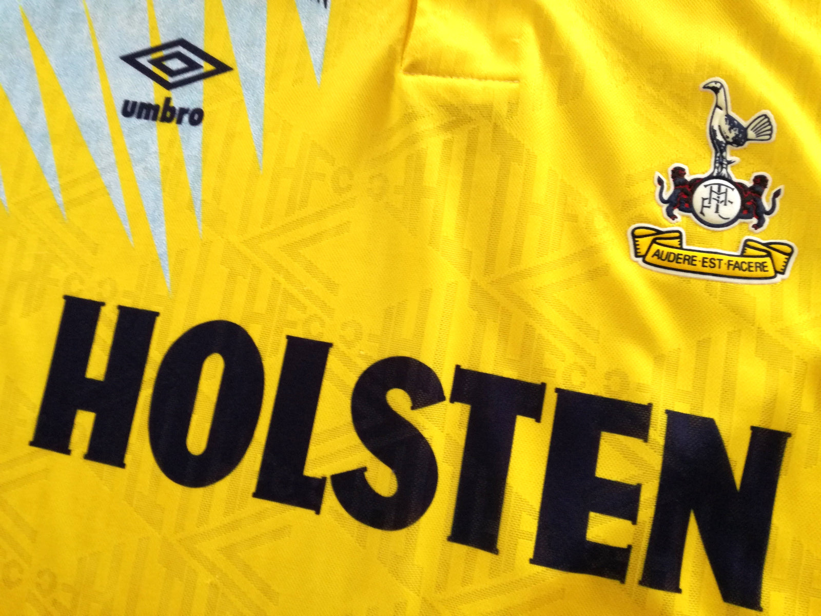 1991/92 Tottenham Away Football Shirt (S)