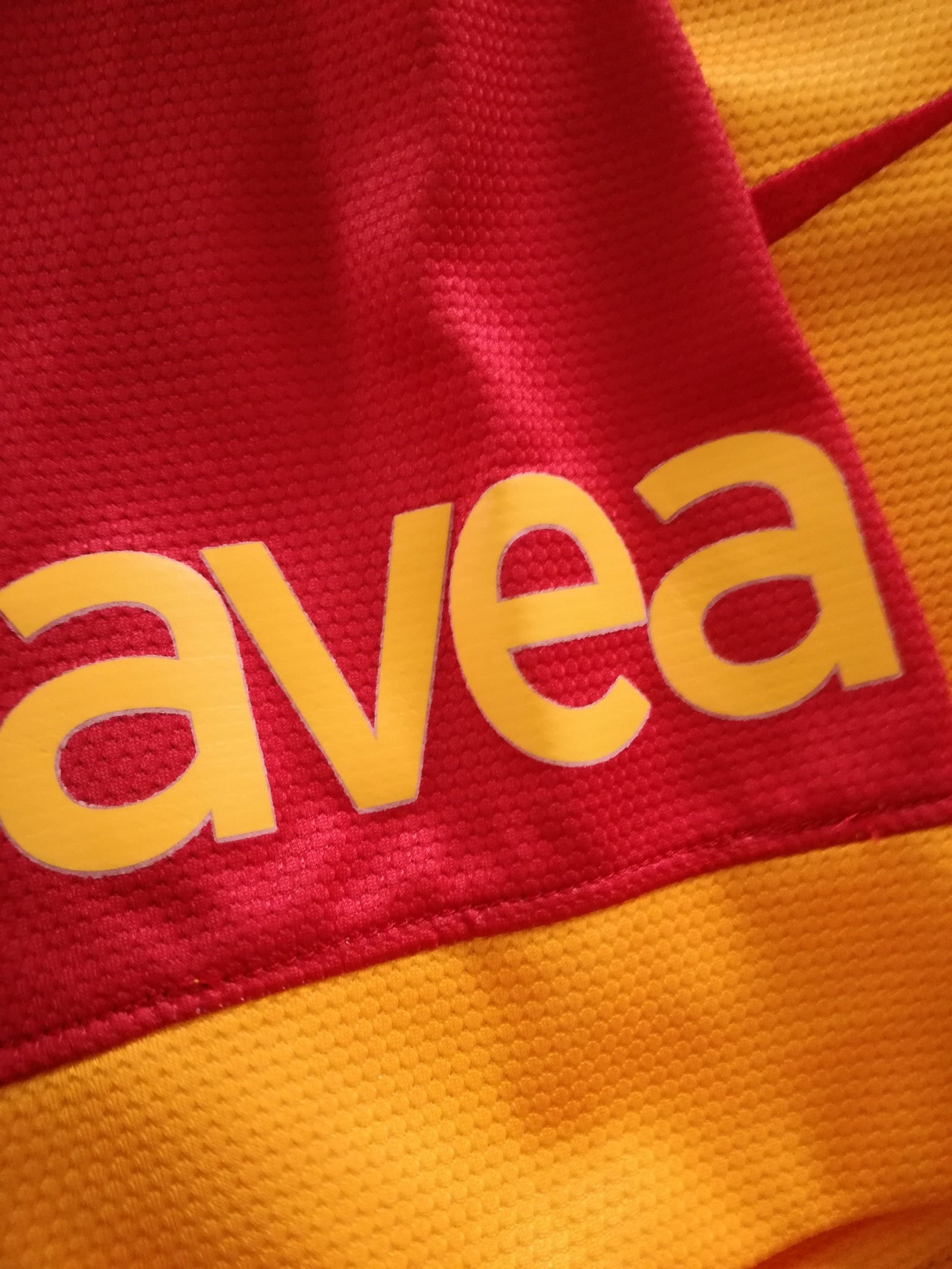 2012/13 Galatasaray Home Football Shirt (M)