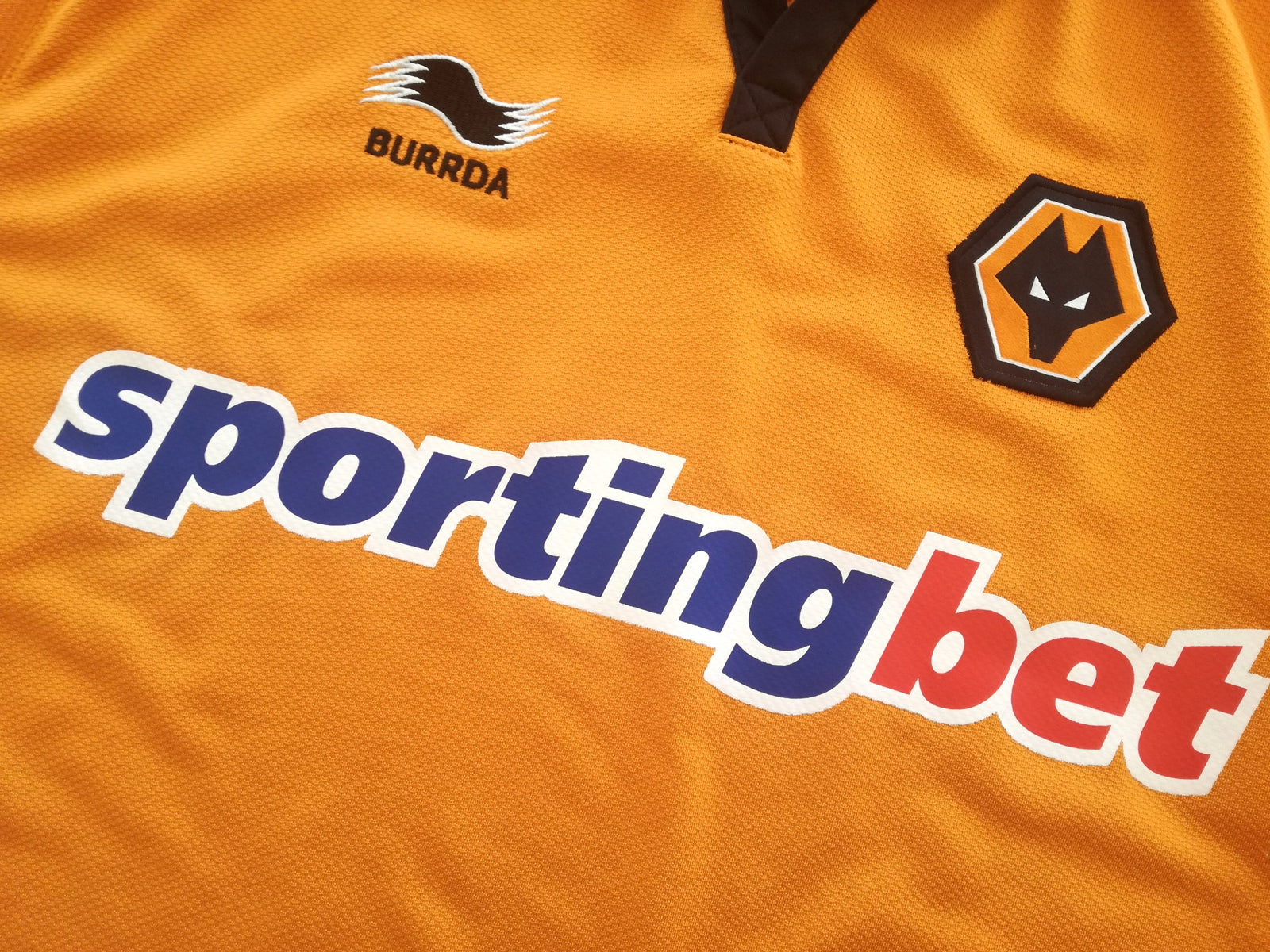 2010/11 Wolves Home Football Shirt (S)