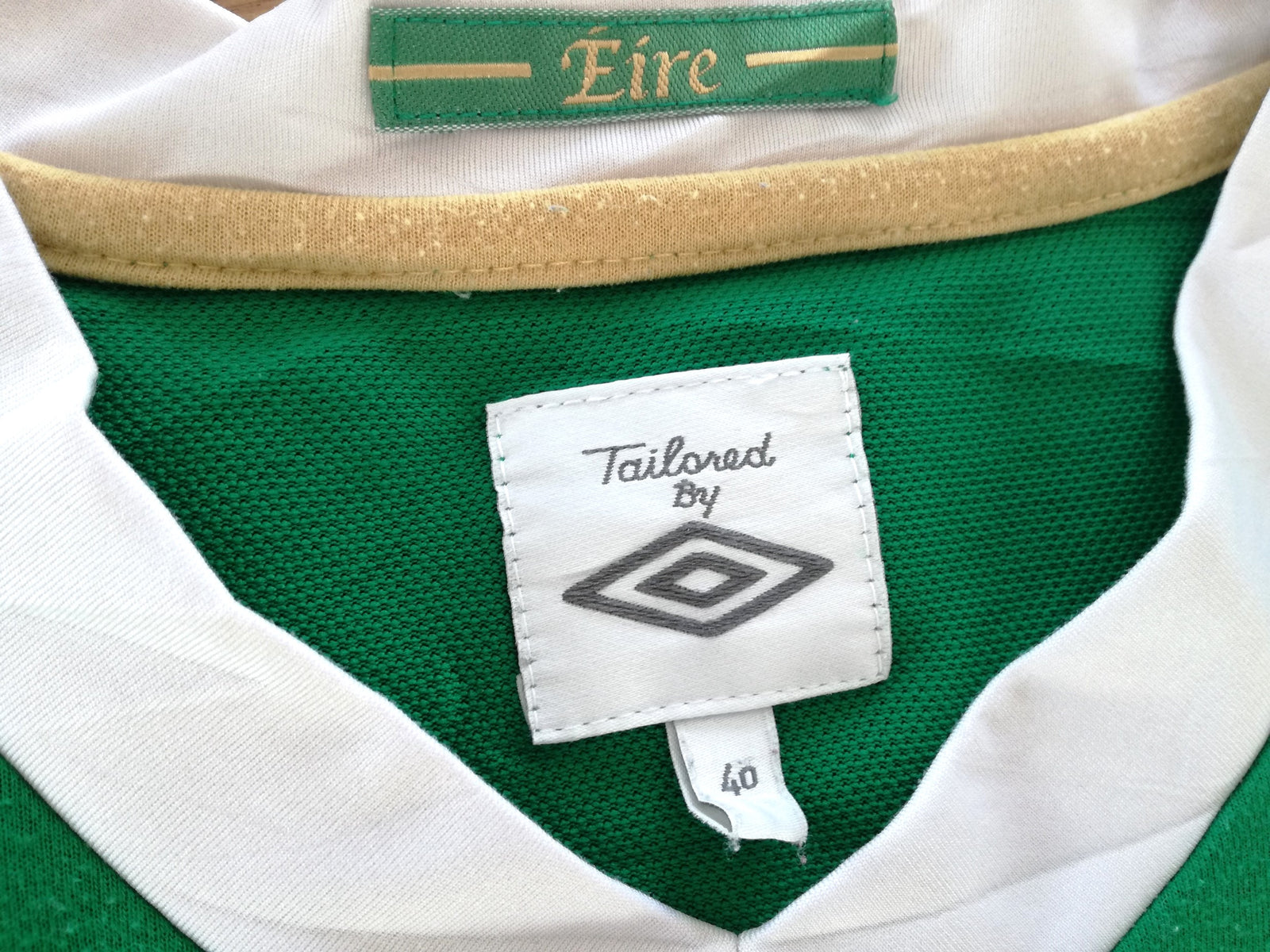 2010/11 Republic Of Ireland Home Football Shirt (M)