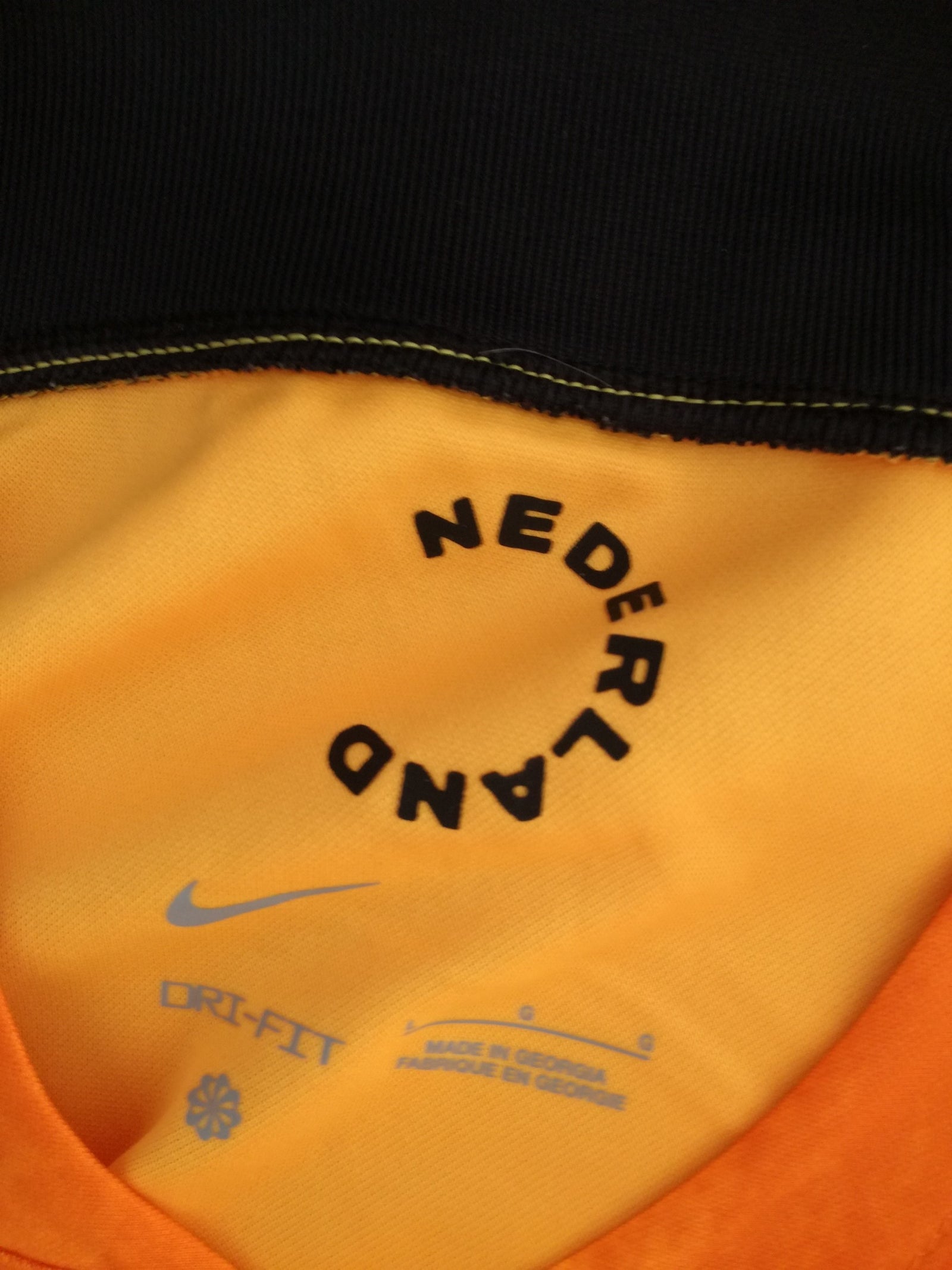 2022/23 Netherlands Home Football Shirt (L)