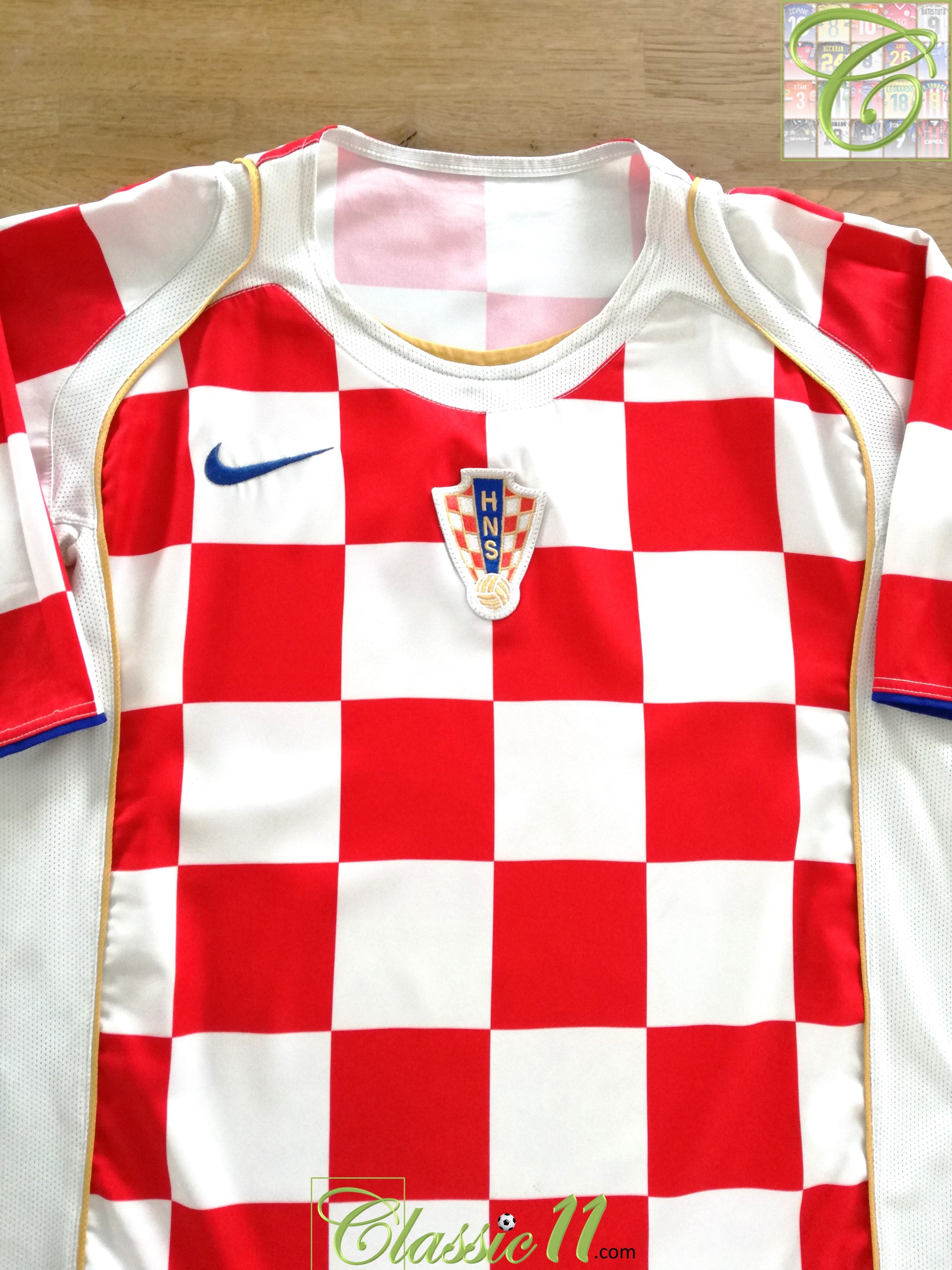 2004/05 Croatia Home Football Shirt