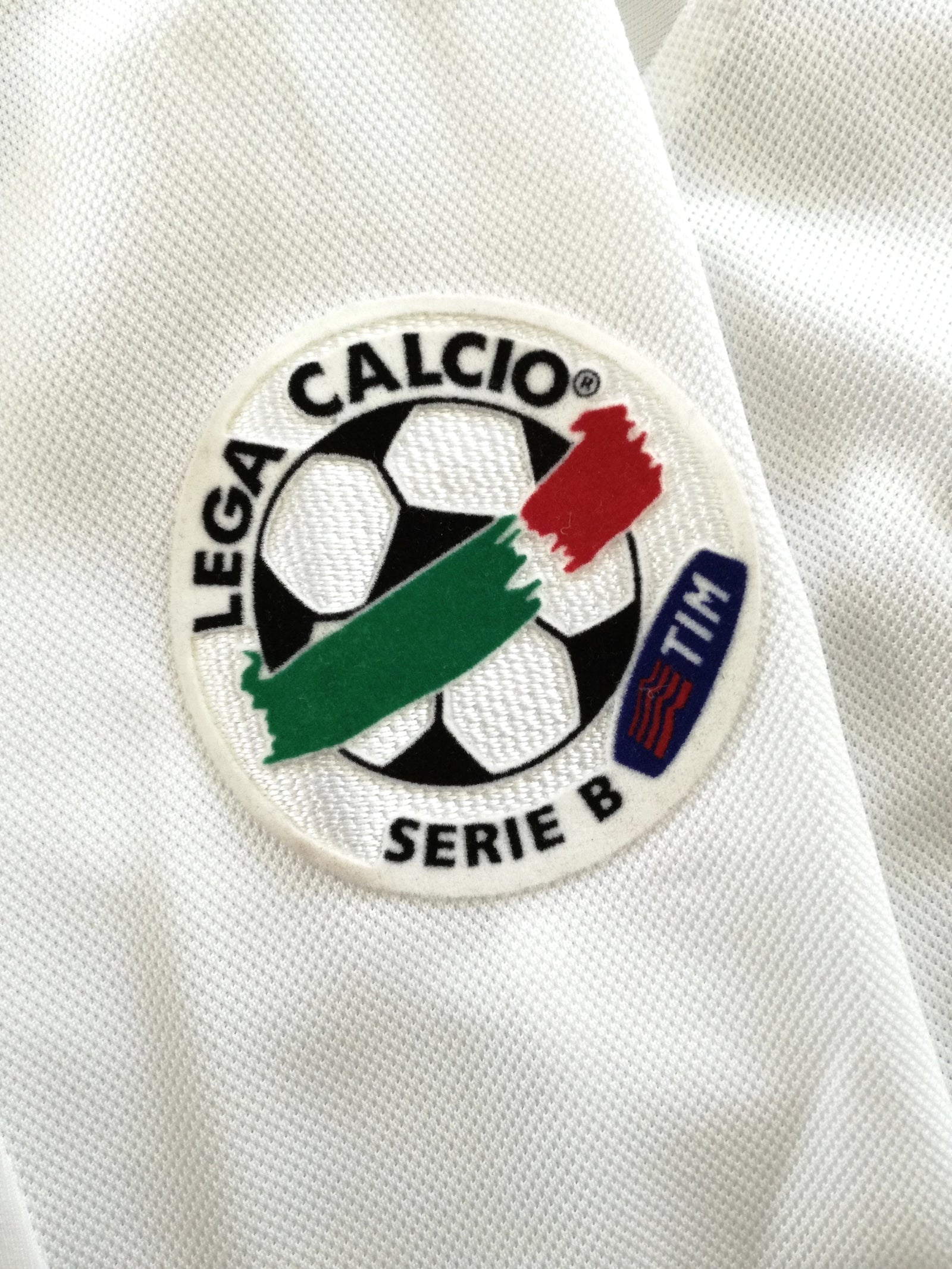 2004/05 Perugia Away Serie B Football Shirt. Boldrini #32 (L)