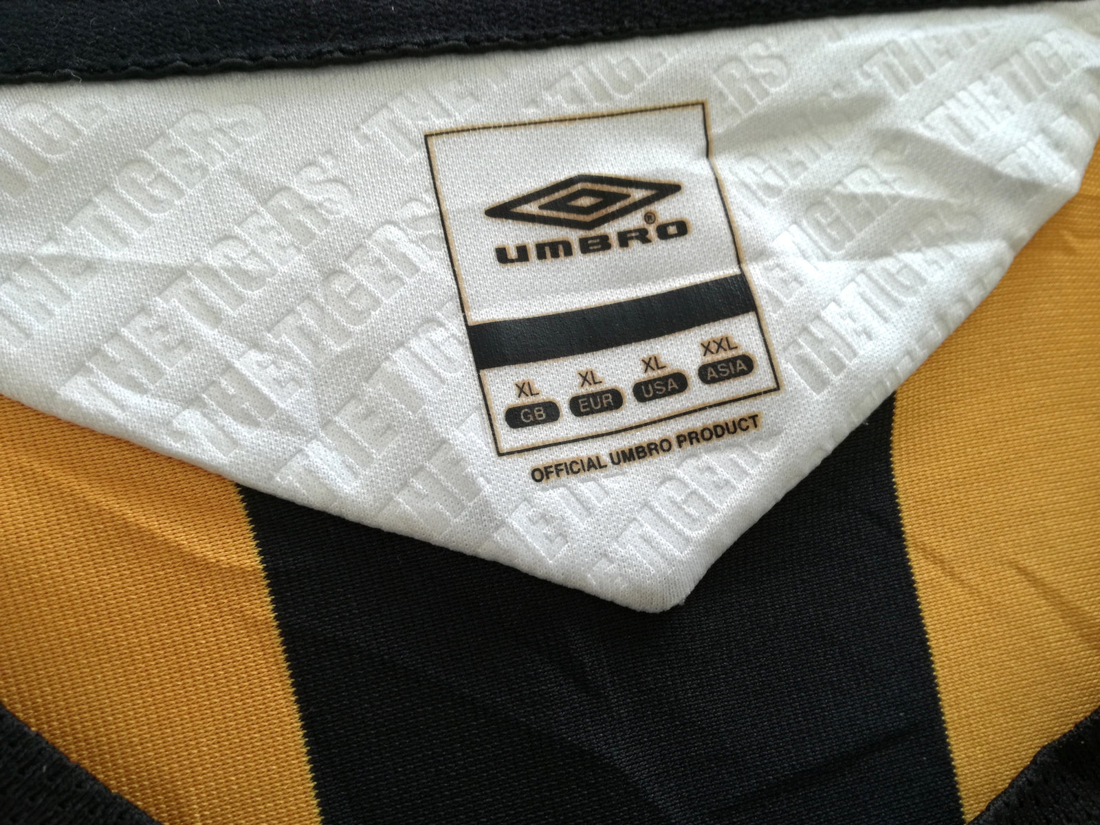 2008/2009 Hull City Home Football Shirt (XL)