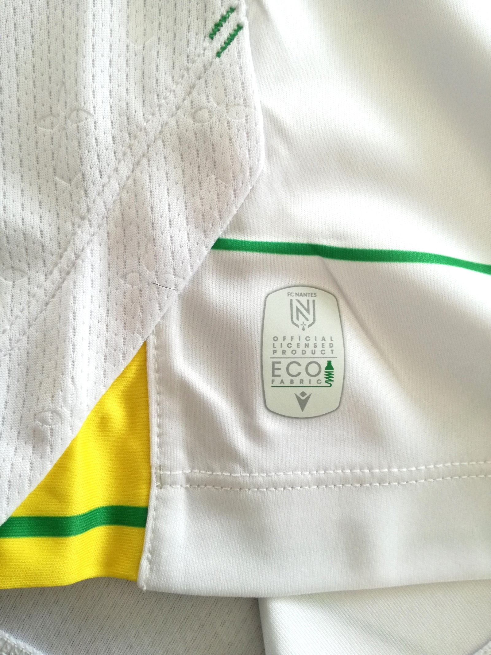 2023/24 Nantes Away Ligue 1 Football Shirt Merlin #29 (M)