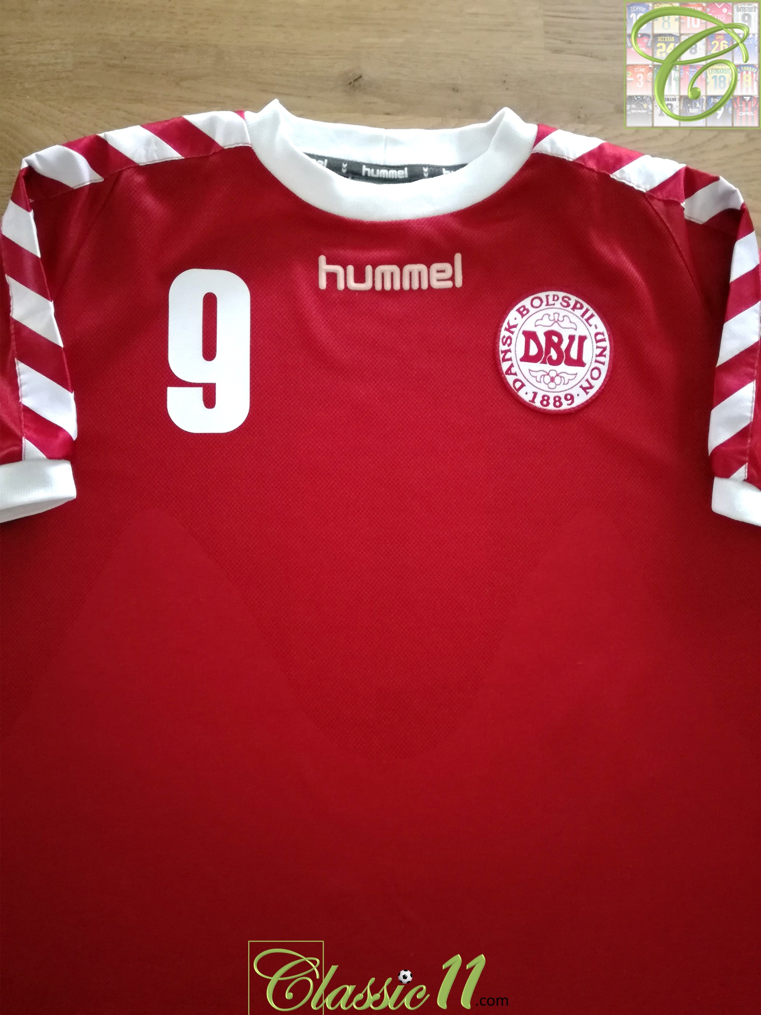 2002 Denmark Home World Cup Football Shirt Tomasson #9