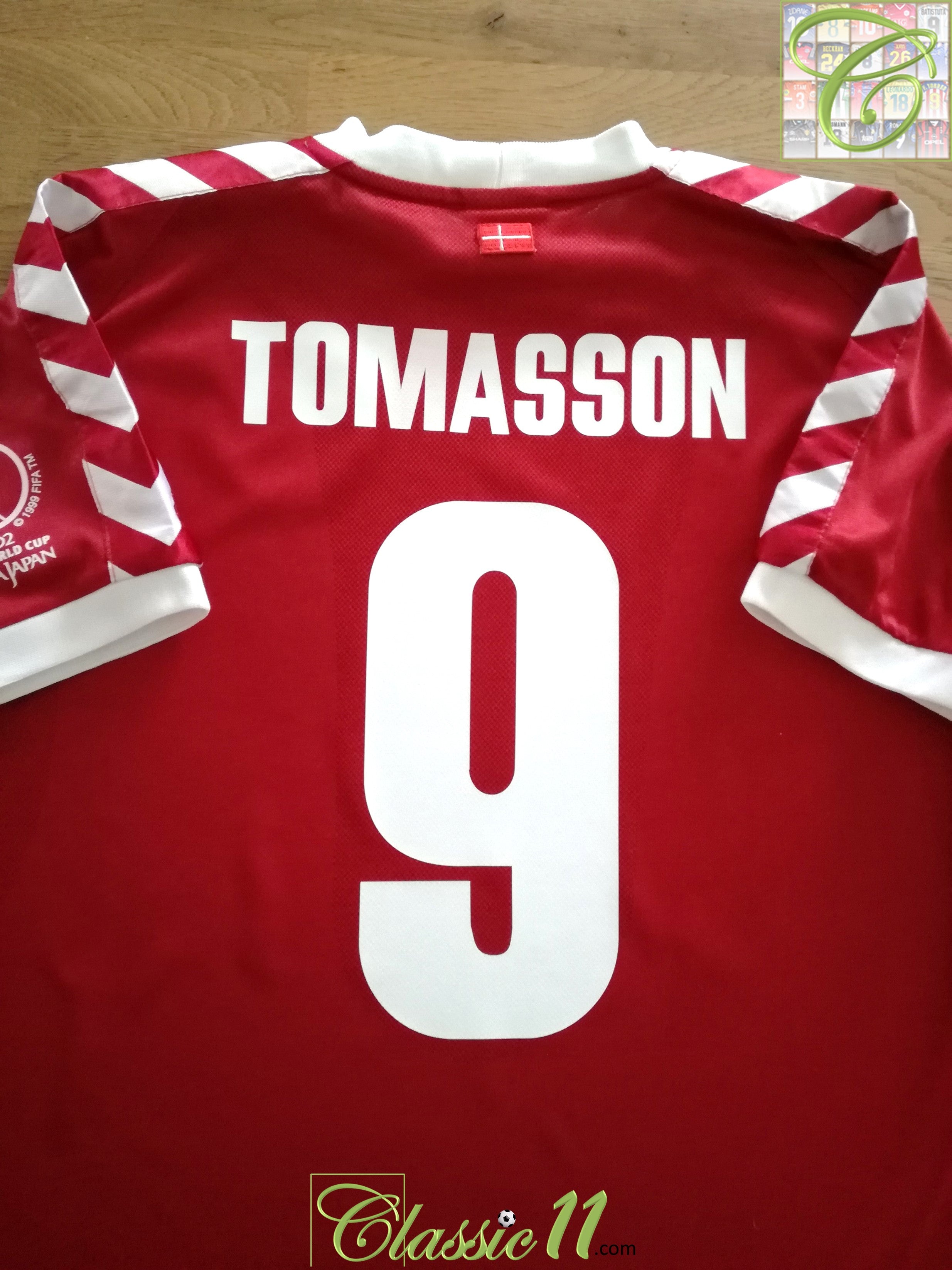 2002 Denmark Home World Cup Football Shirt Tomasson #9