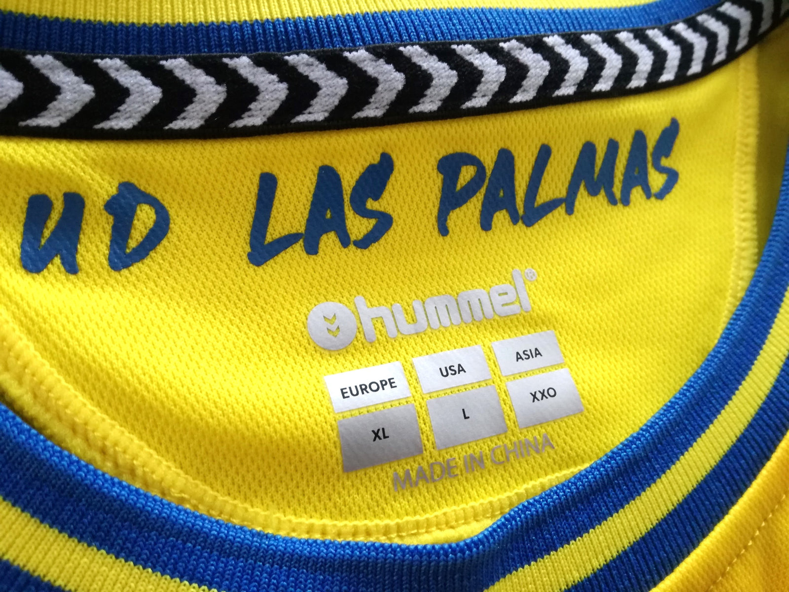 2023/24 Las Palmas Home La Liga Football Shirt (XL)