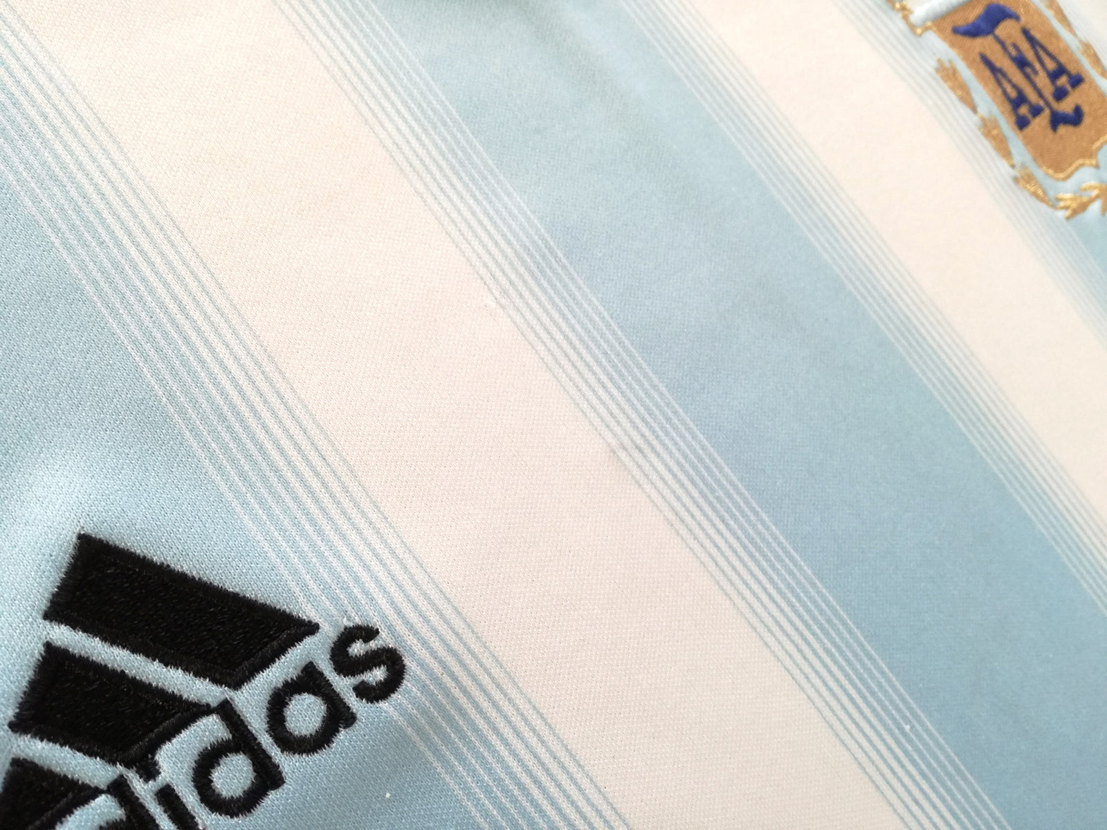 2004/05 Argentina Home Football Shirt (L)