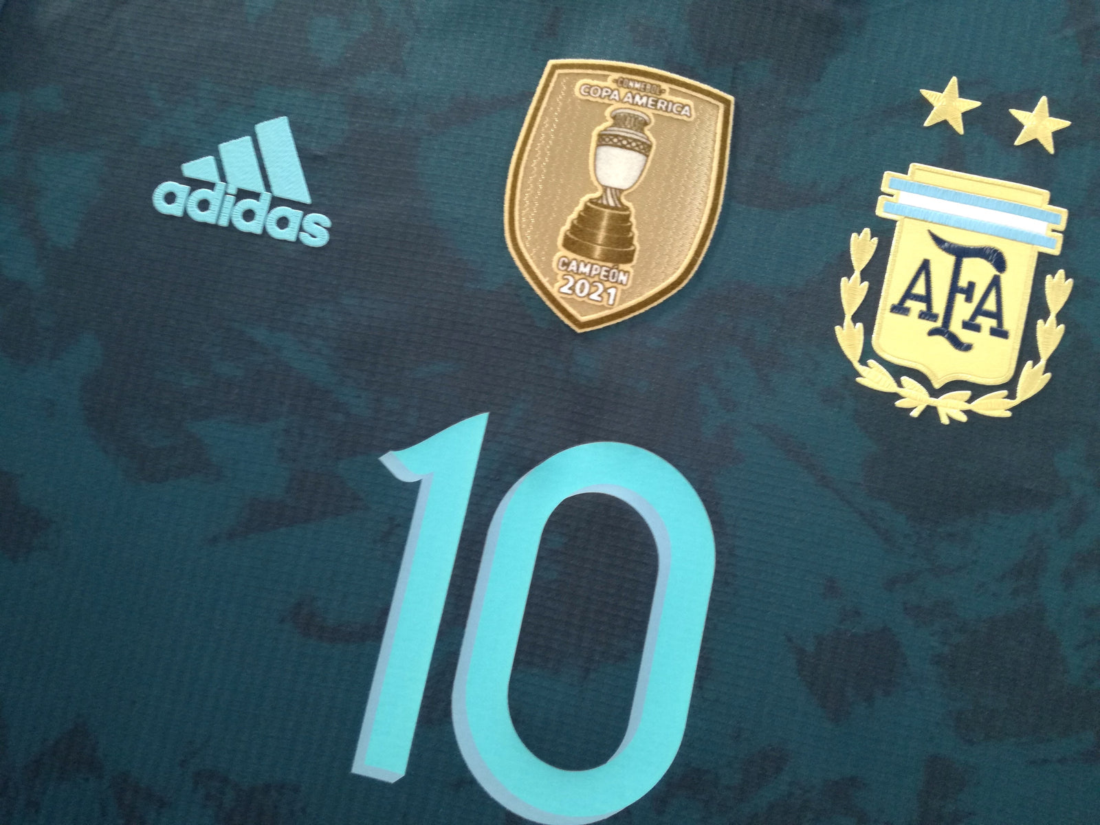 2020/21 Argentina Away Authentic Football Shirt Messi #10 (M) (EU 6)