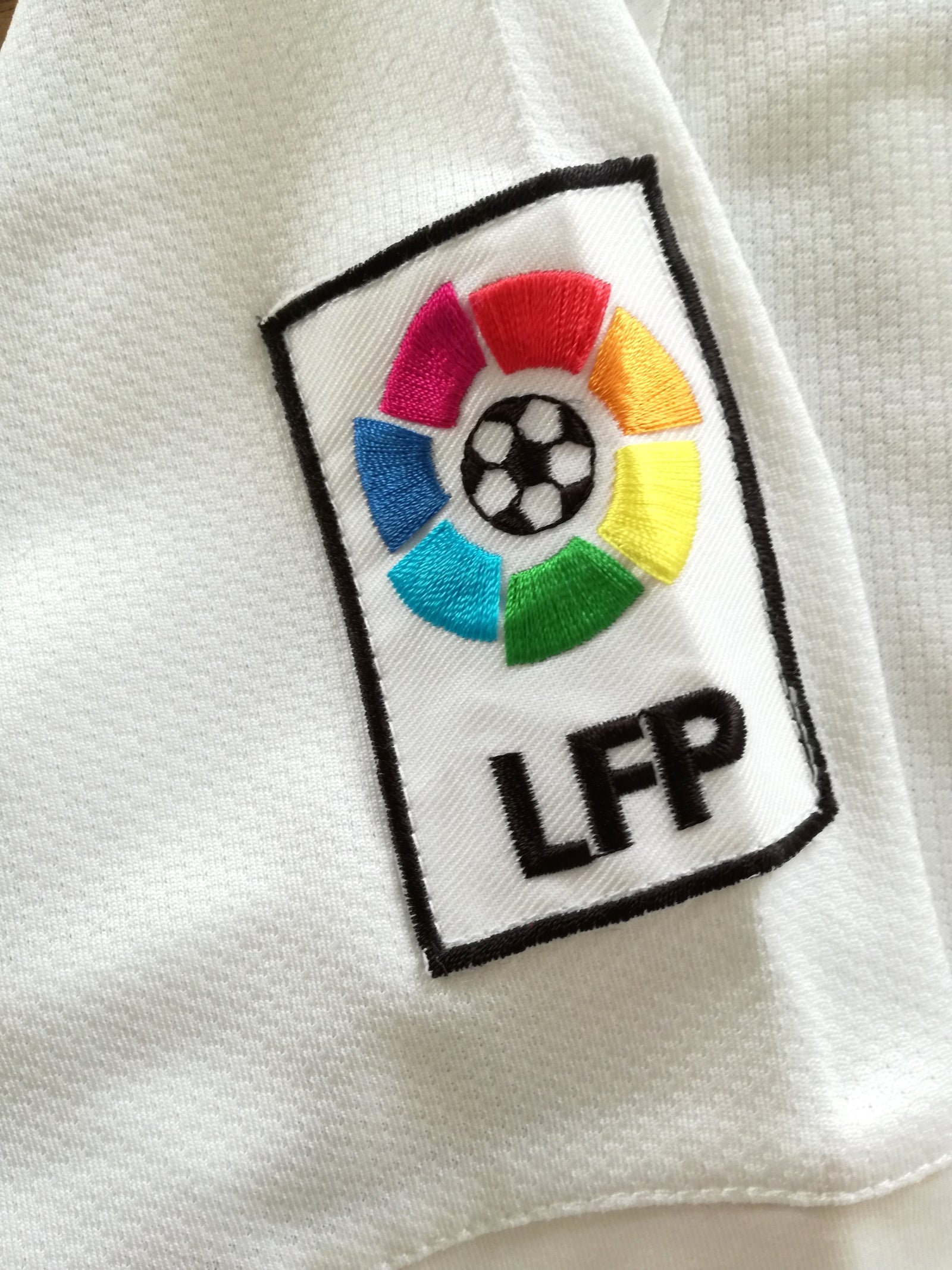 2006/07 Valencia Home La Liga Football Shirt (S)