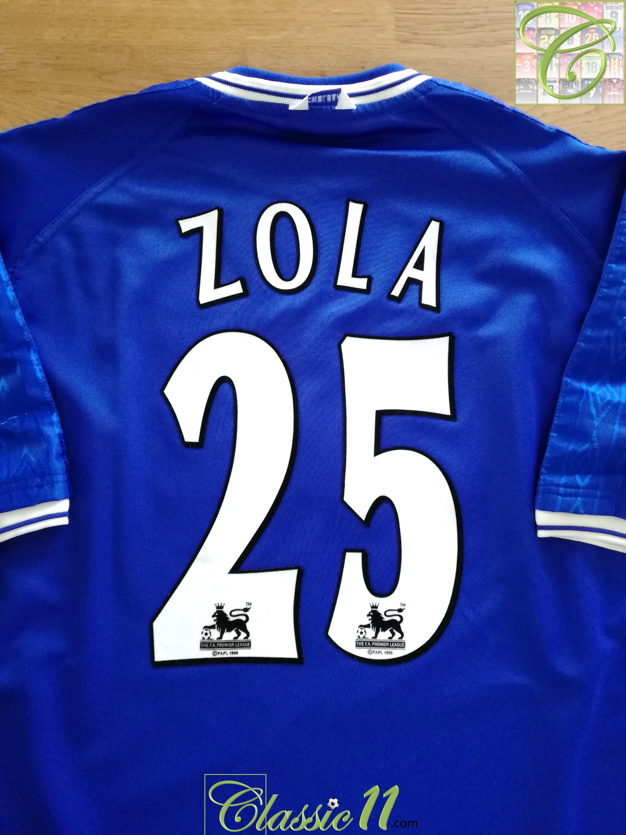 1999/00 Chelsea Home Premier League Football Shirt Zola #25