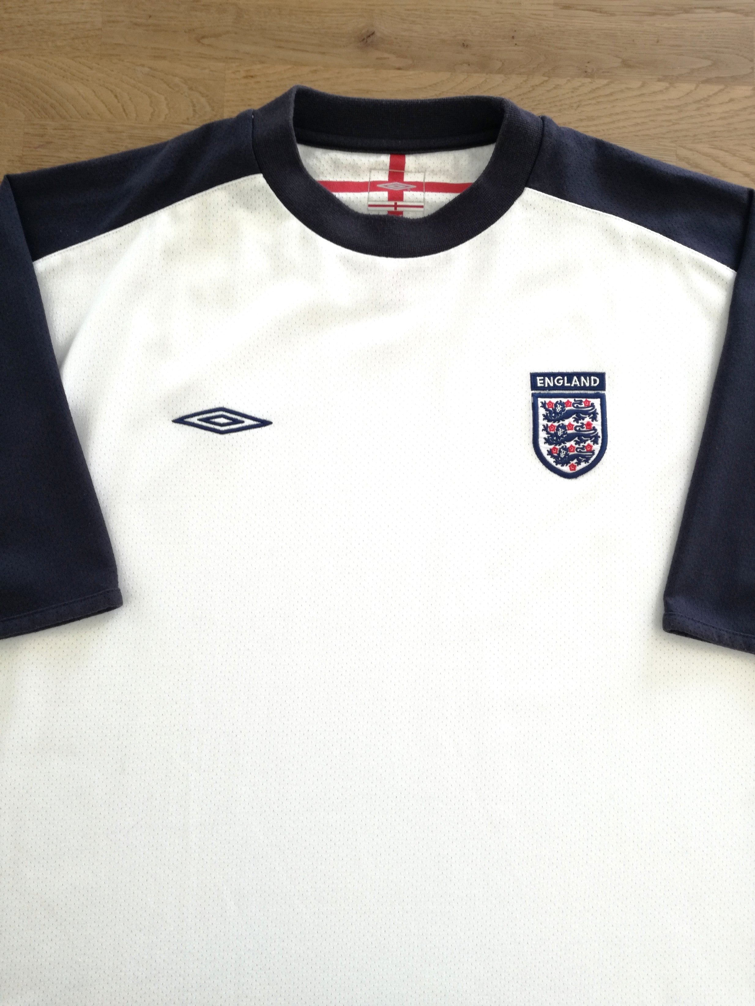 2004/05 England Training Shirt