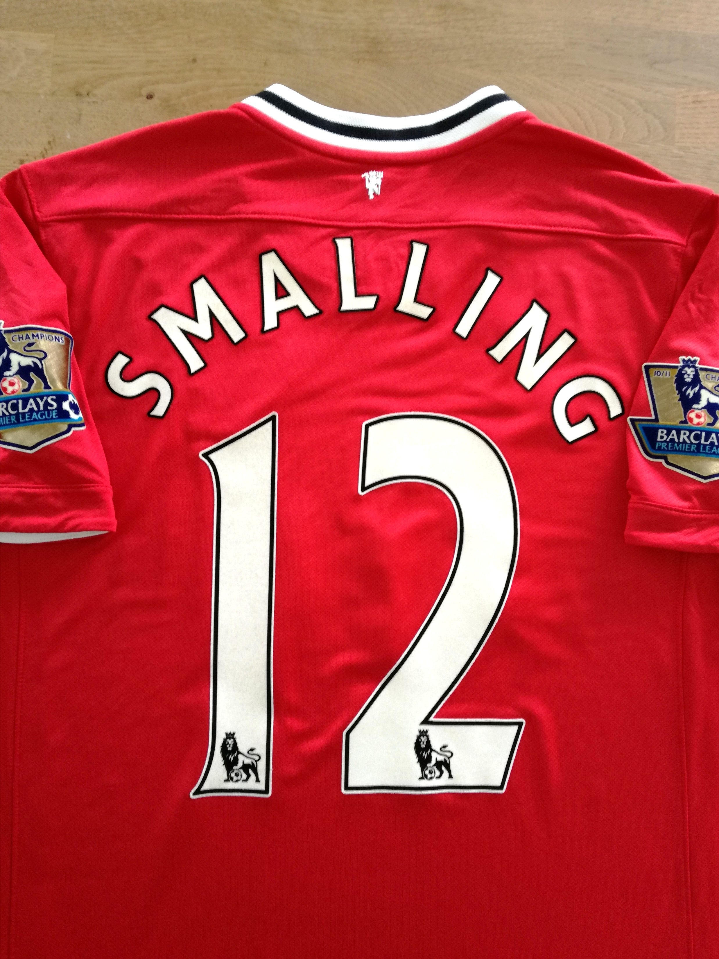 2011/12 Man Utd Home Premier League Football Shirt Smalling #12