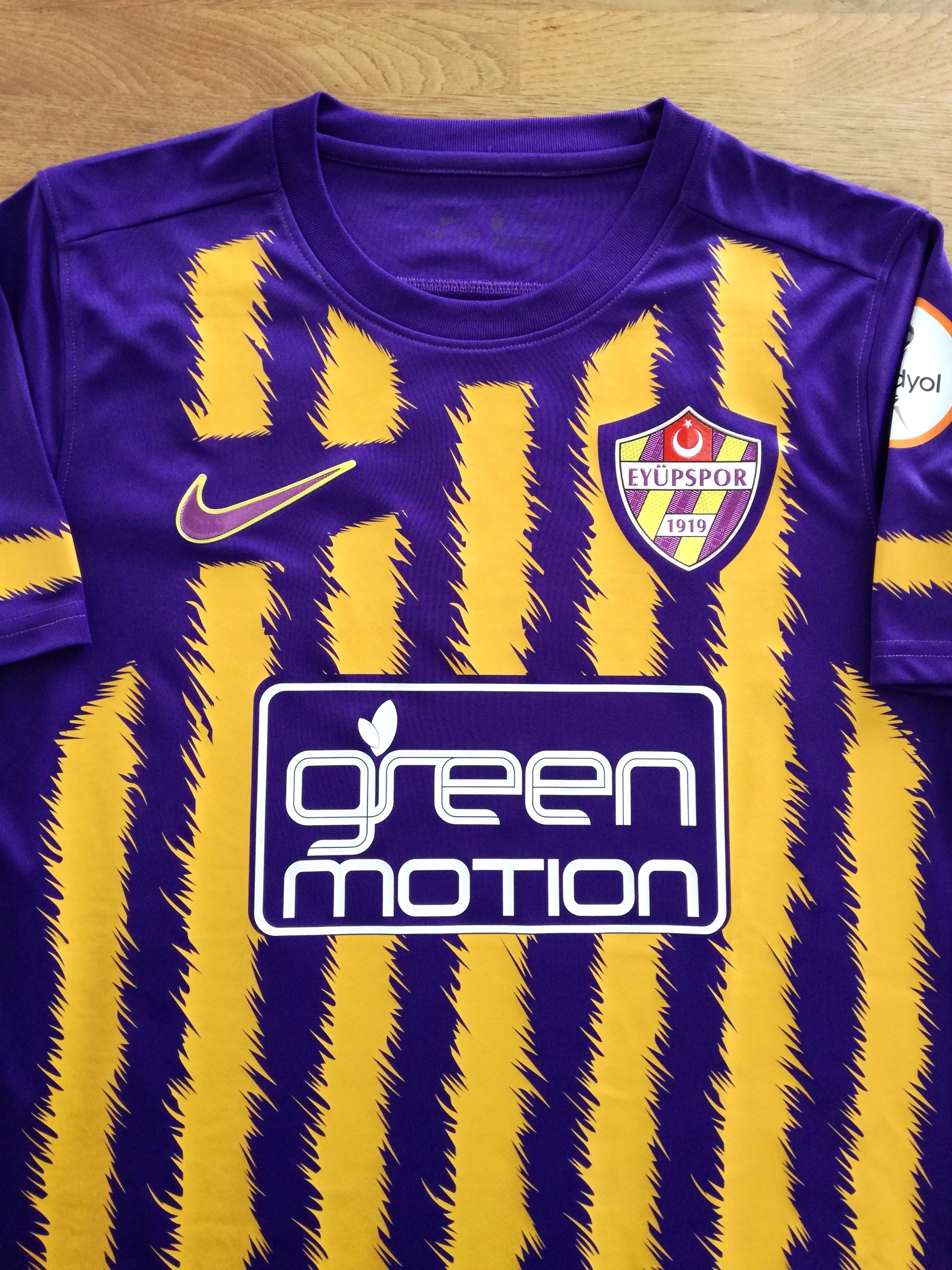 2023/24 Eyüpspor Home Football Shirt (M)