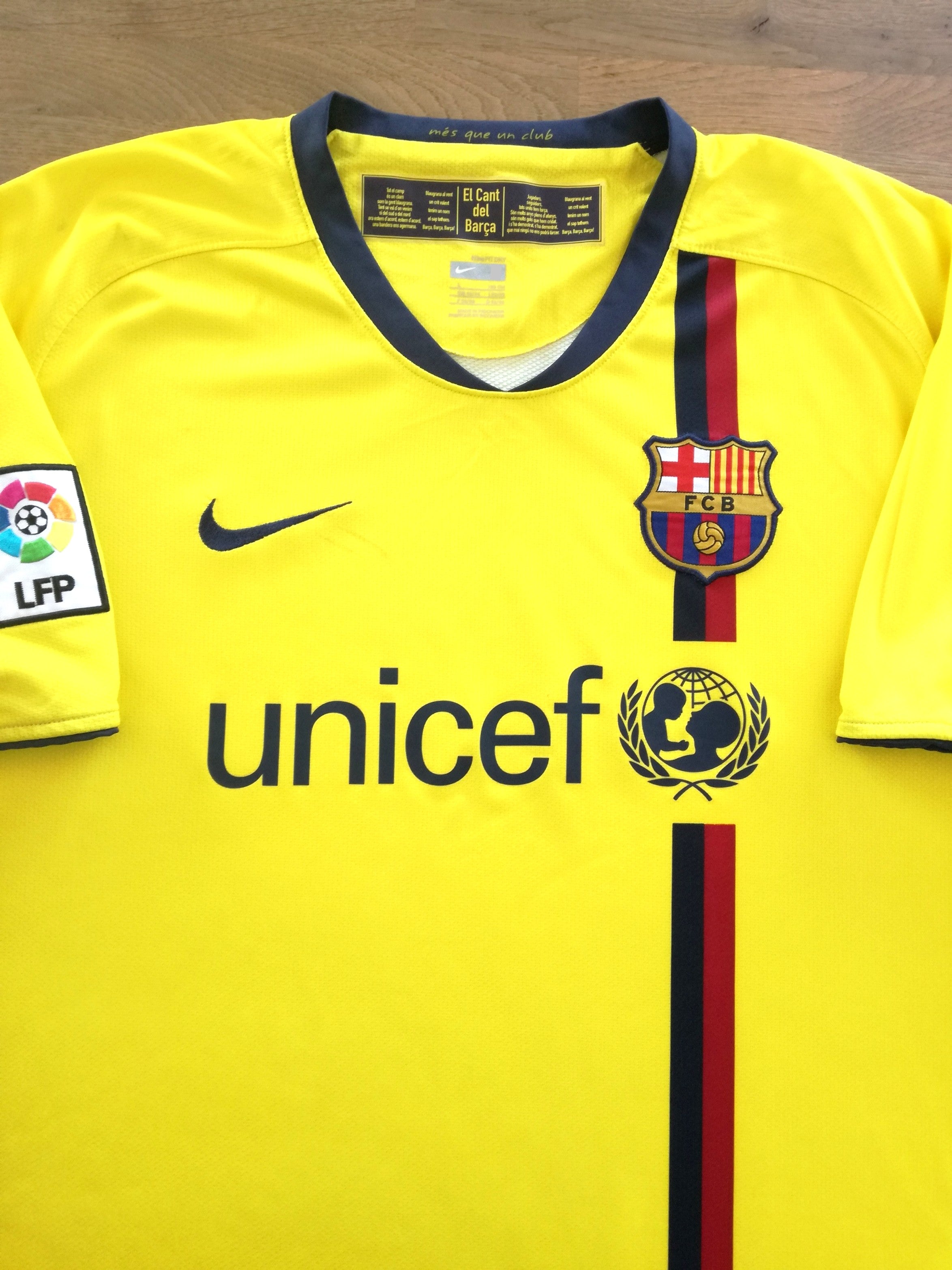 2008/09 Barcelona Away La Liga Football Shirt