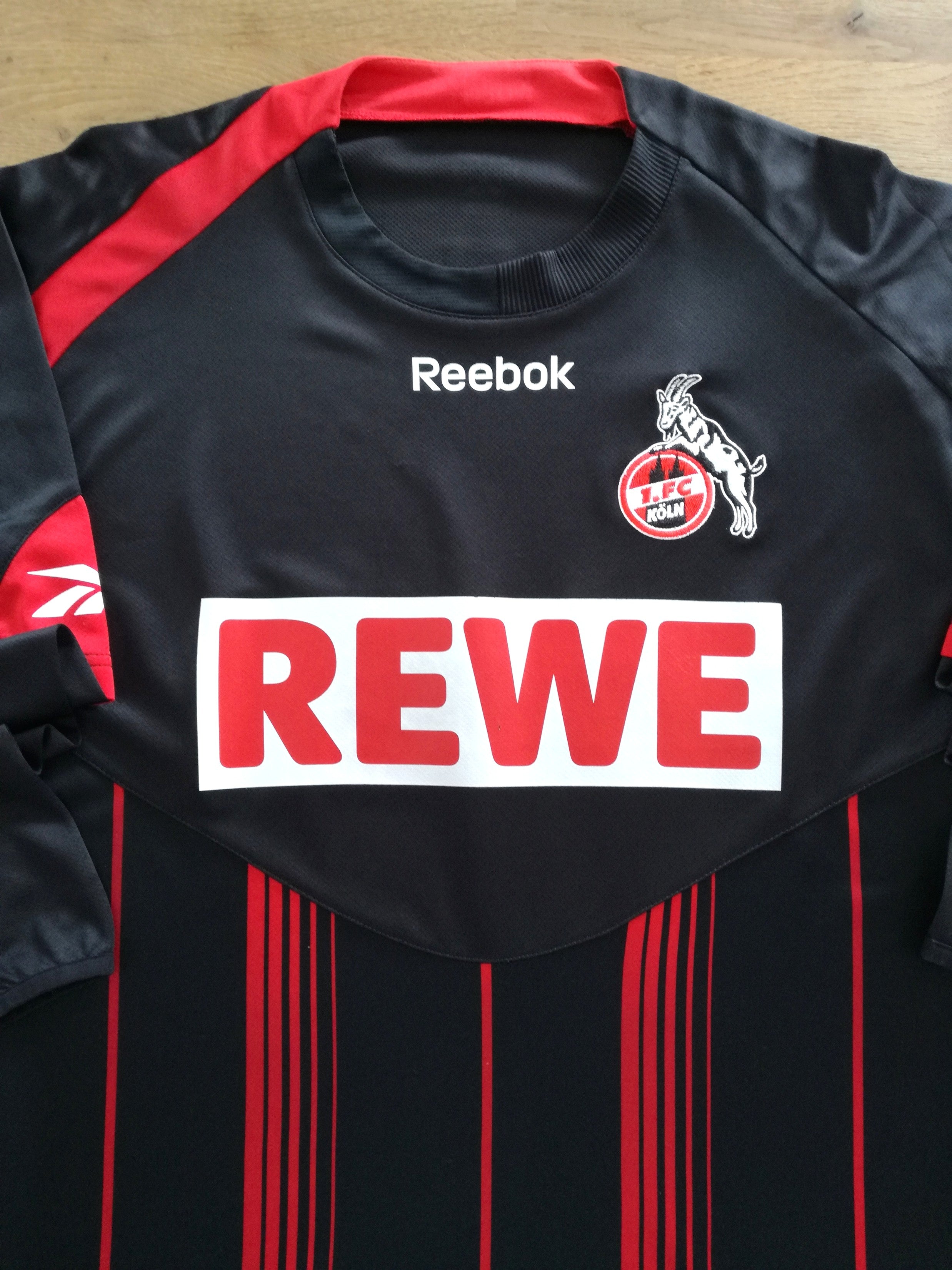 2009/10 FC Koln Away Long Sleeve Football Shirt