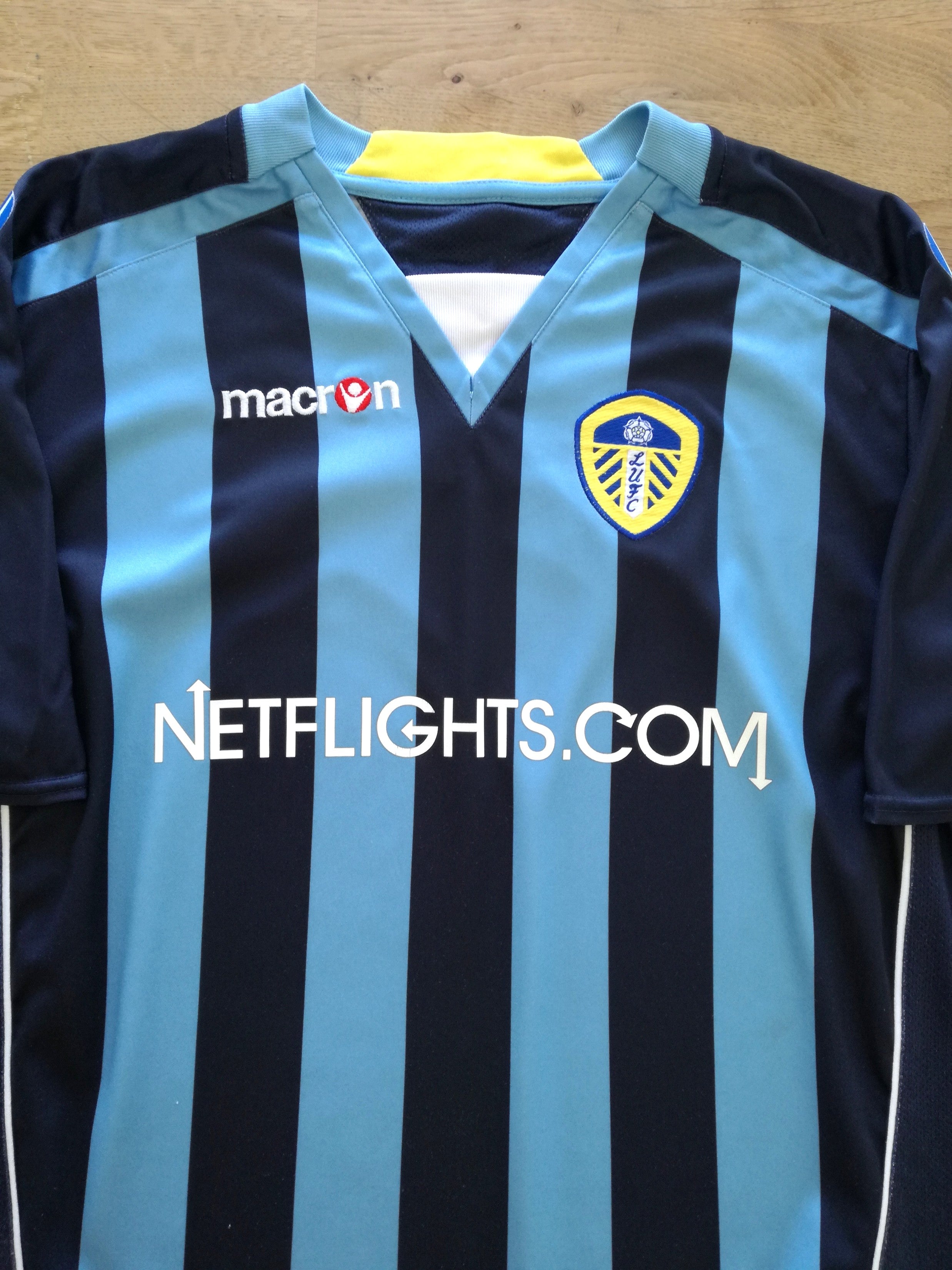 2008/09 Leeds United Away Football Shirt (S)