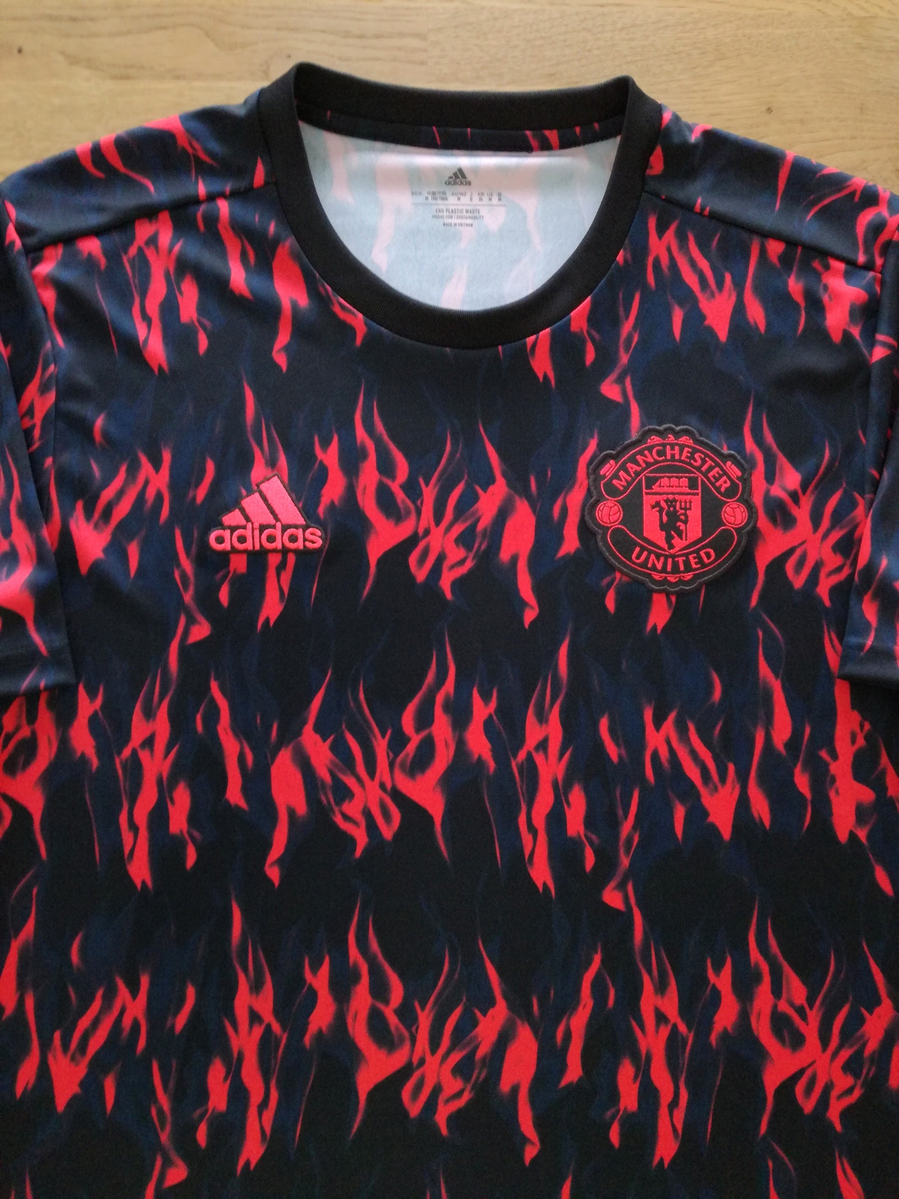 2021/22 Man Utd Pre-Match Training Shirt