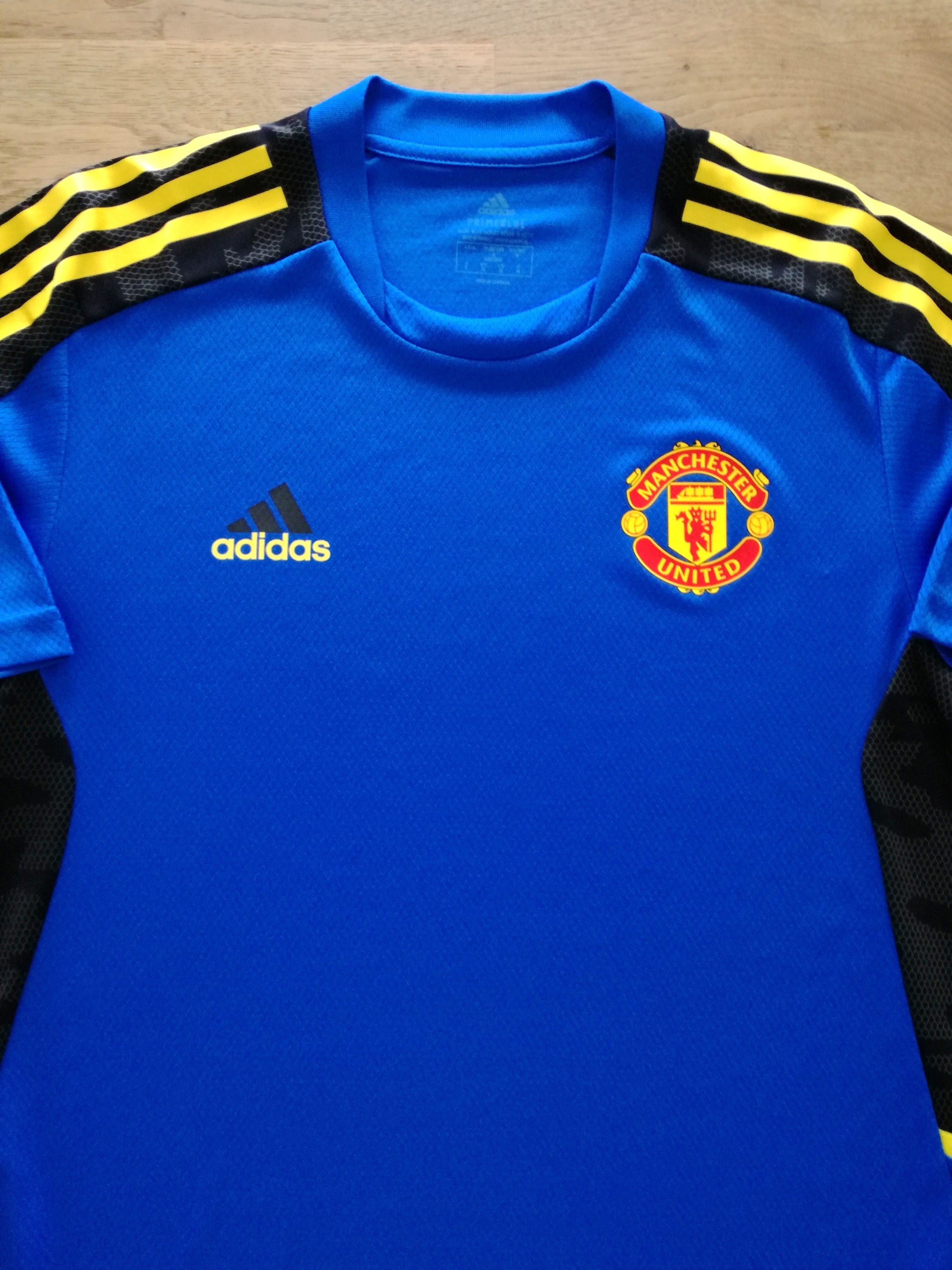 2021/22 Man Utd Training Shirt