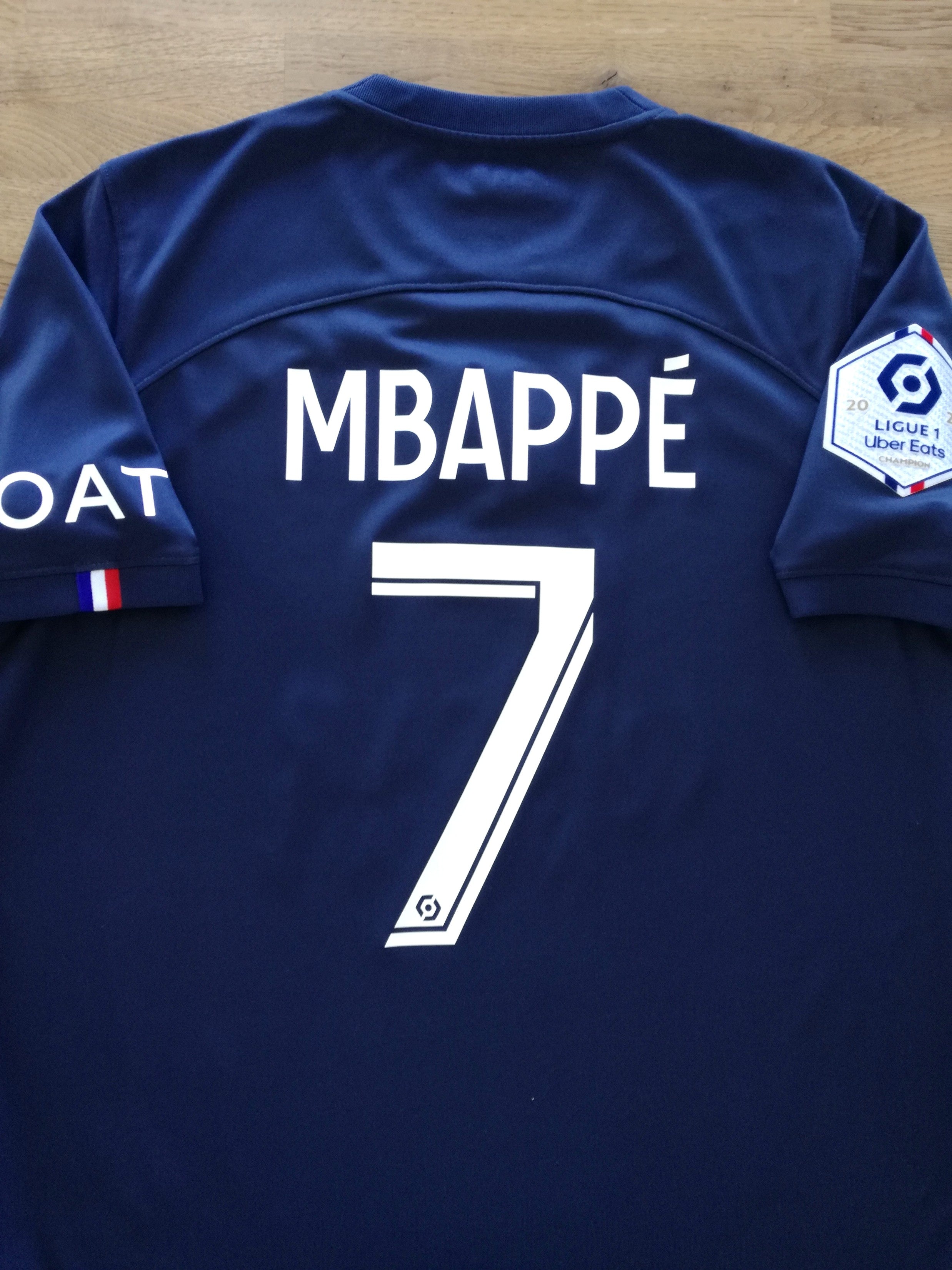 2022/23 PSG Home Ligue 1 Football Shirt Mbappé #7
