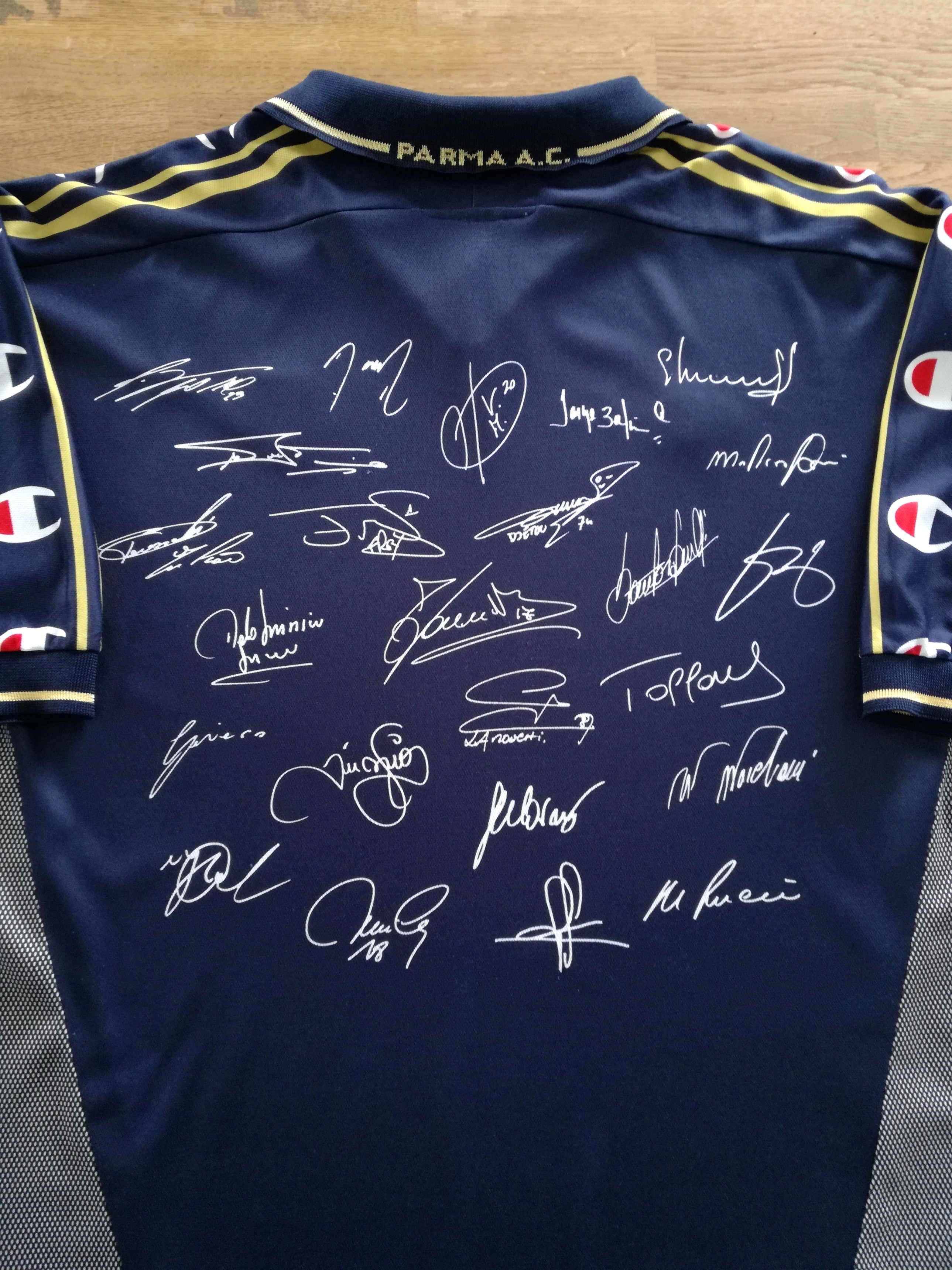 2001/02 Parma 3rd Coppa Italia Final 'Signed' Football Shirt