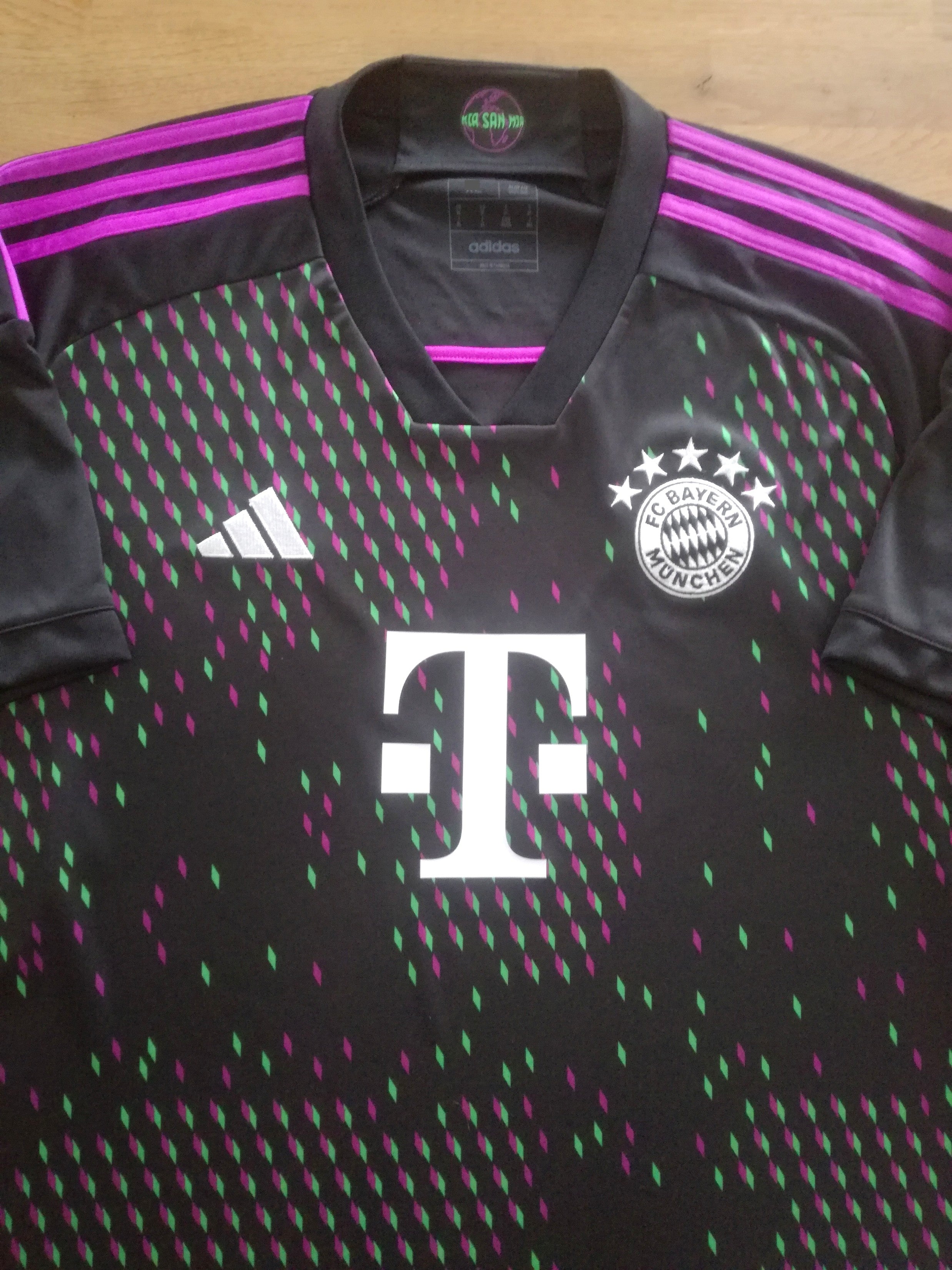 2023/24 Bayern Munich Away Football Shirt