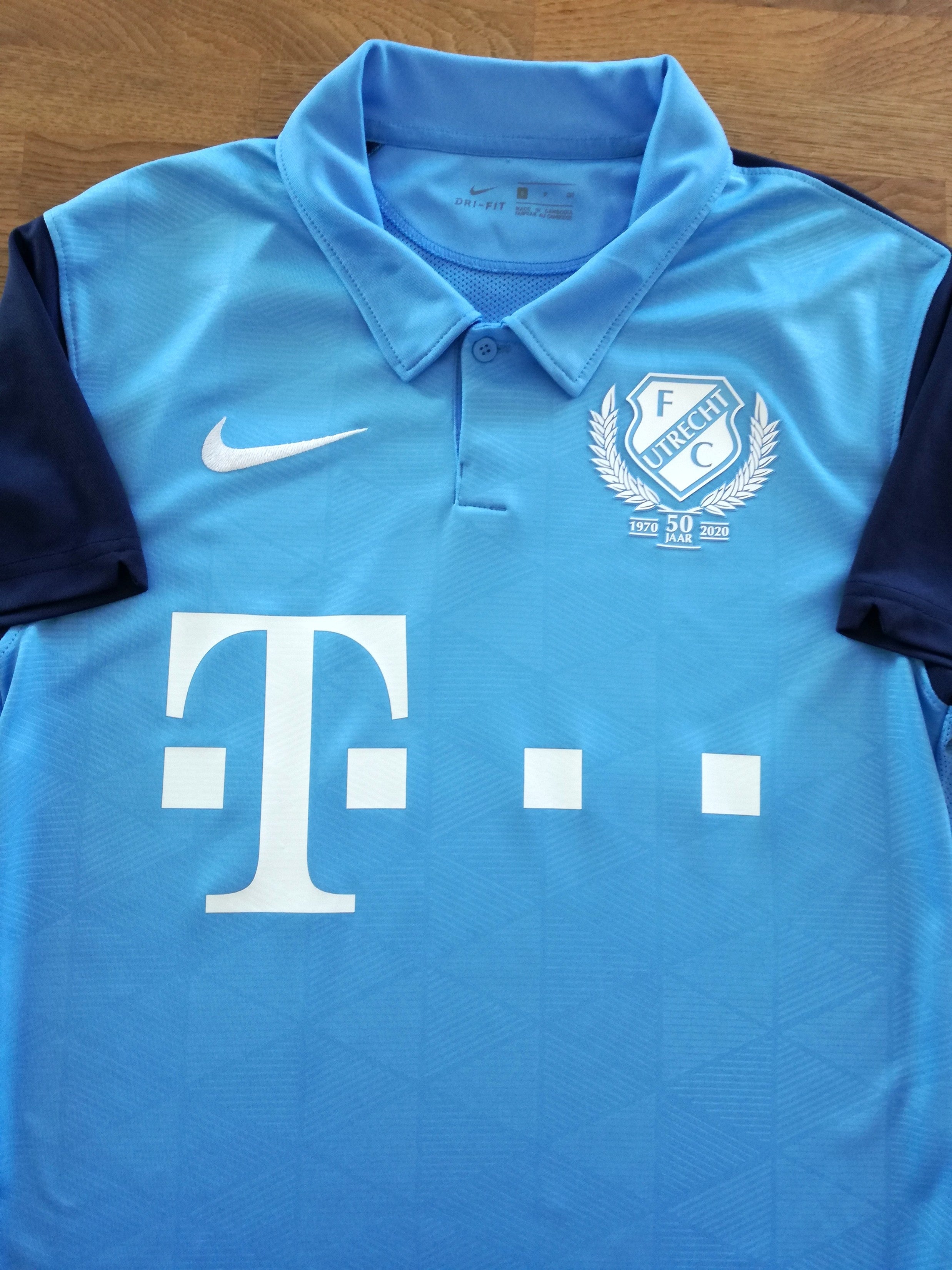 2020/21 Utrecht Away Football Shirt