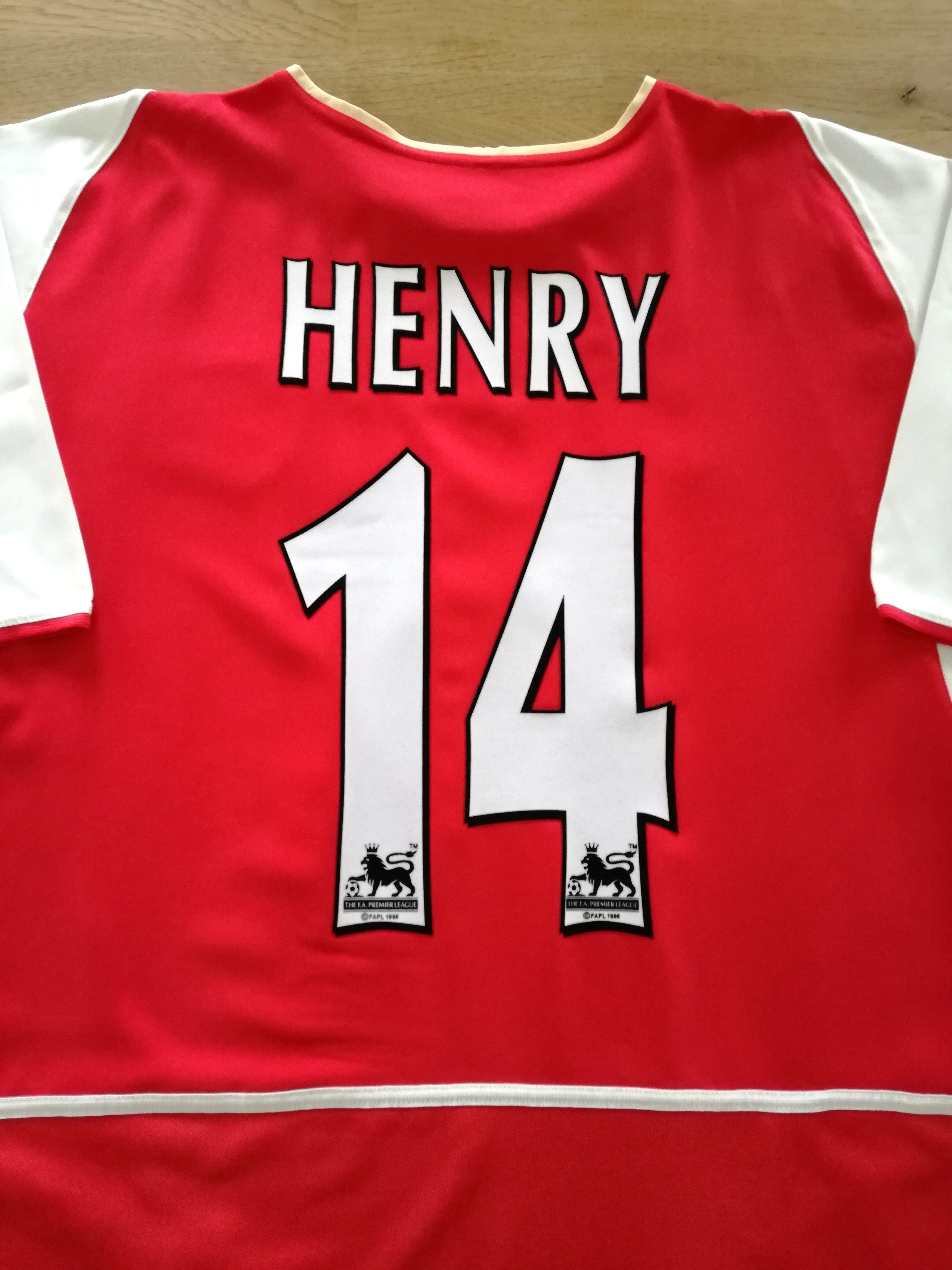 2002/03 Arsenal Home Premier League Football Shirt Henry #14