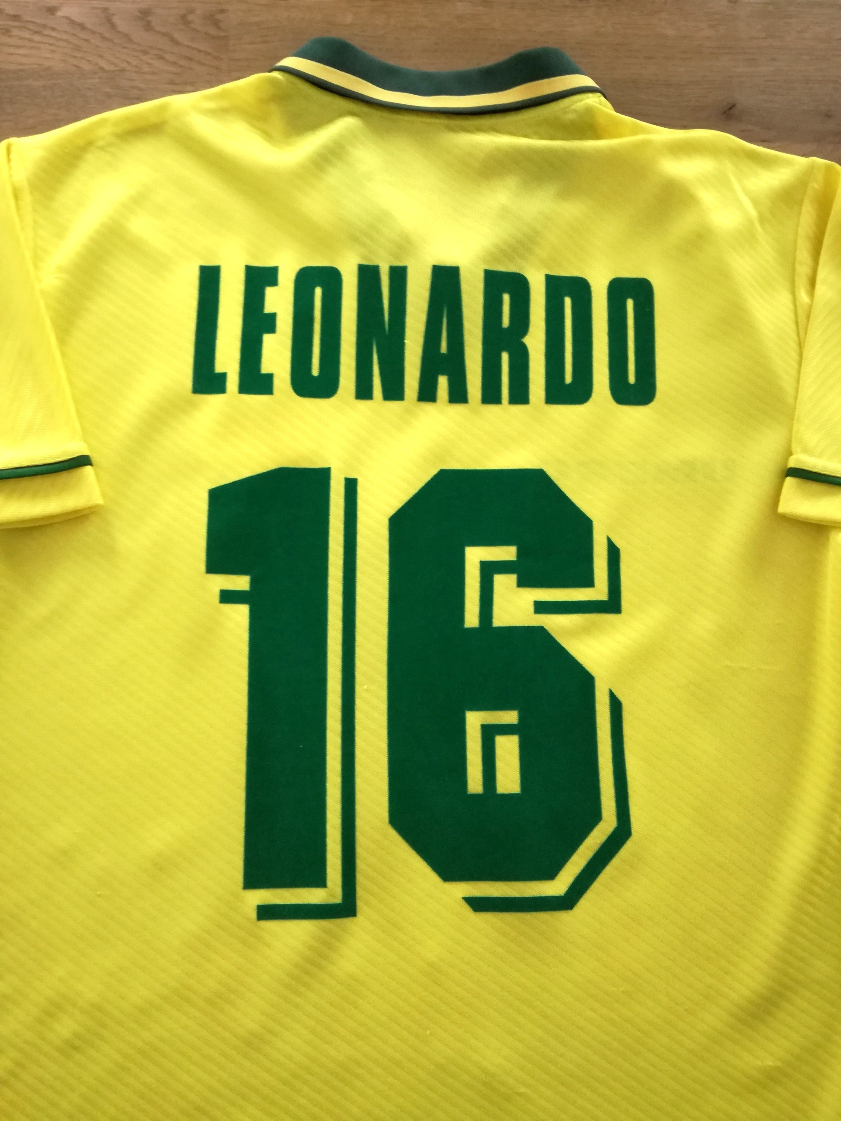 1993/94 Brazil Home Football Shirt Leonardo #16