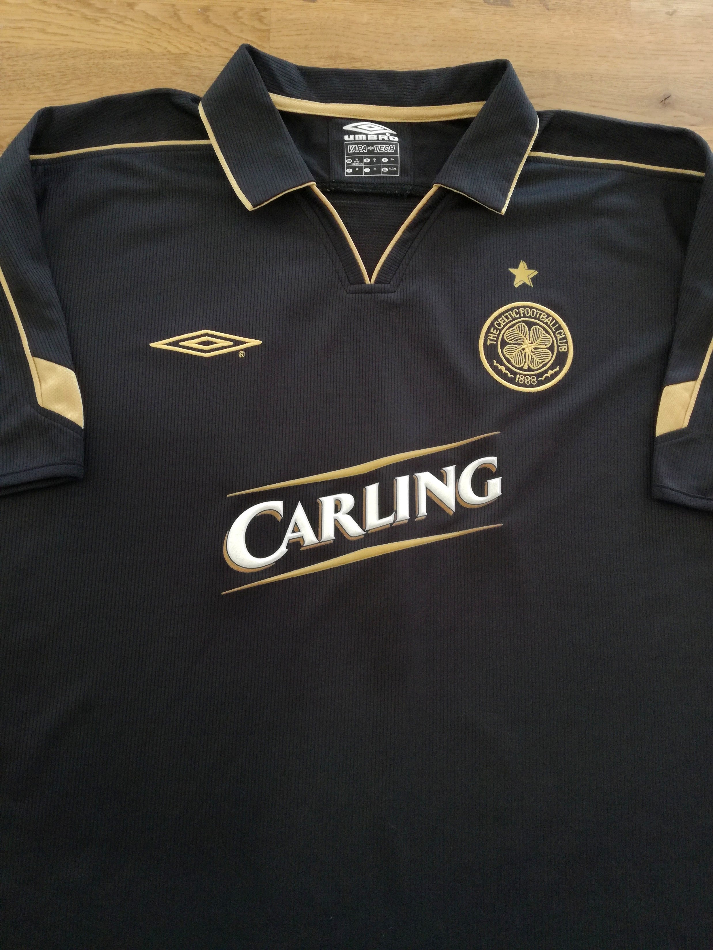 2003/04 Celtic Away Football Shirt